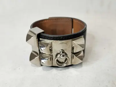 Collier de Chien Bangle Bracelet