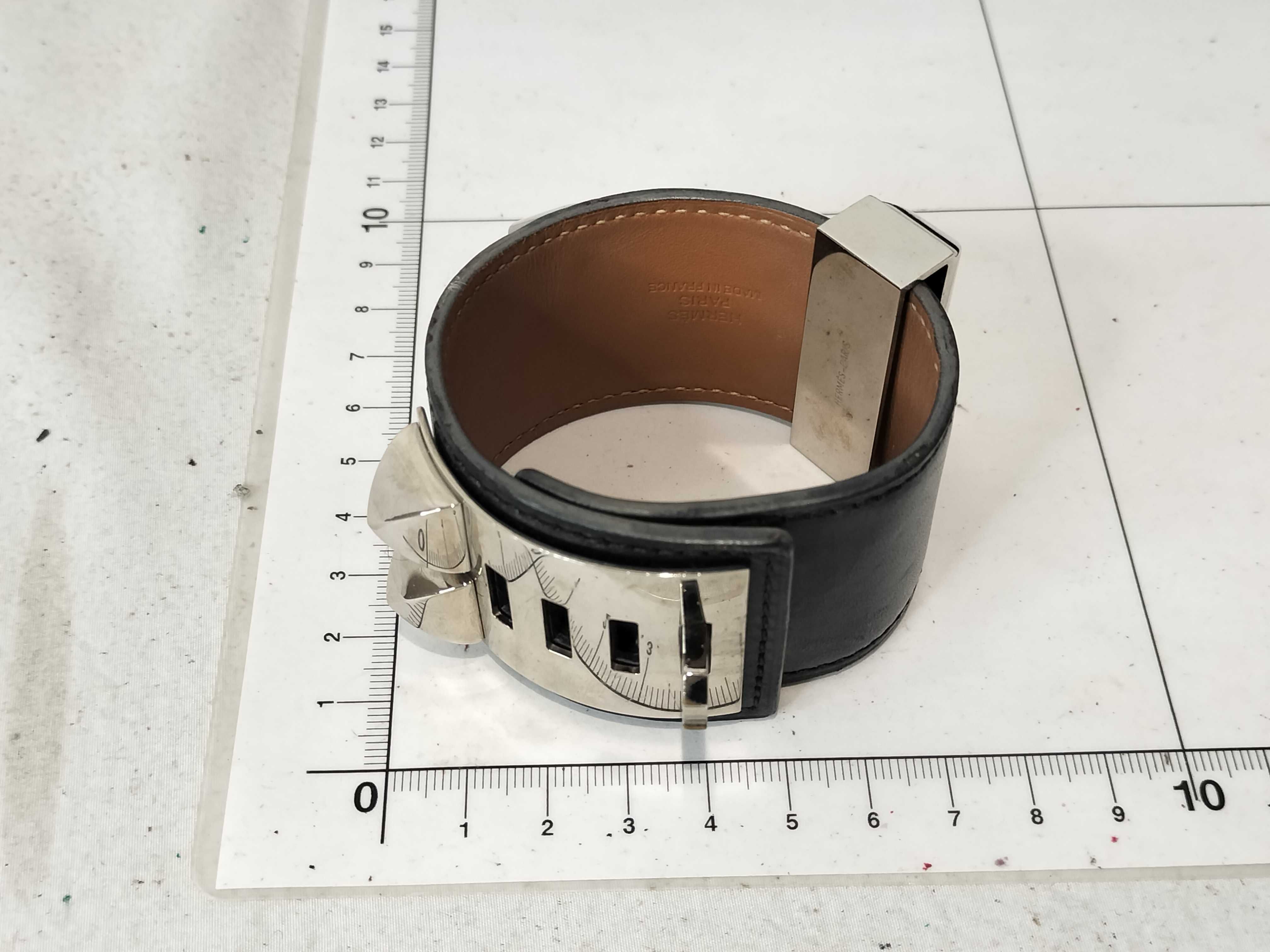 Collier de Chien Bangle Bracelet — view 6