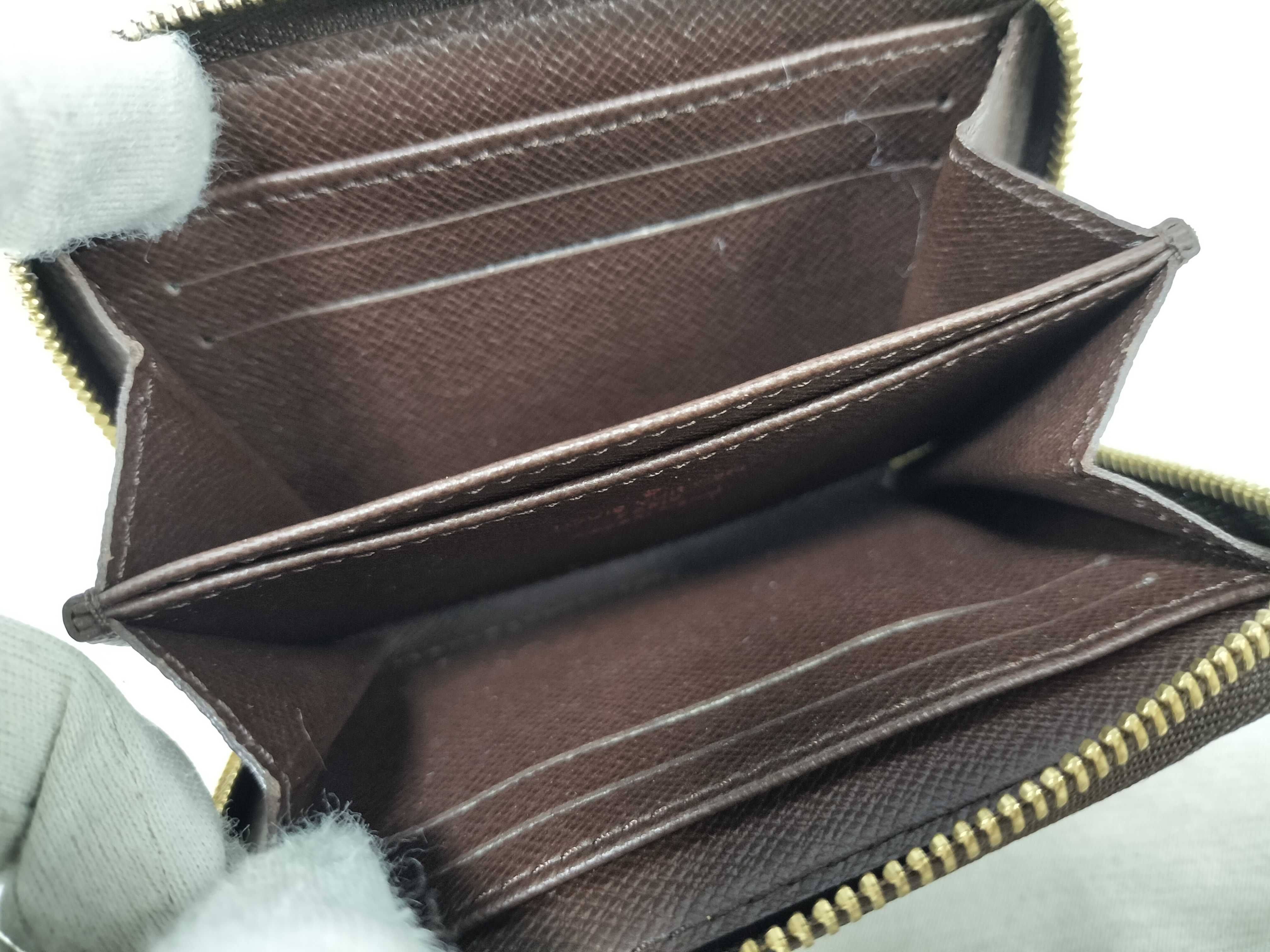 Damier Louis Vuitton wallet coin case — view 10