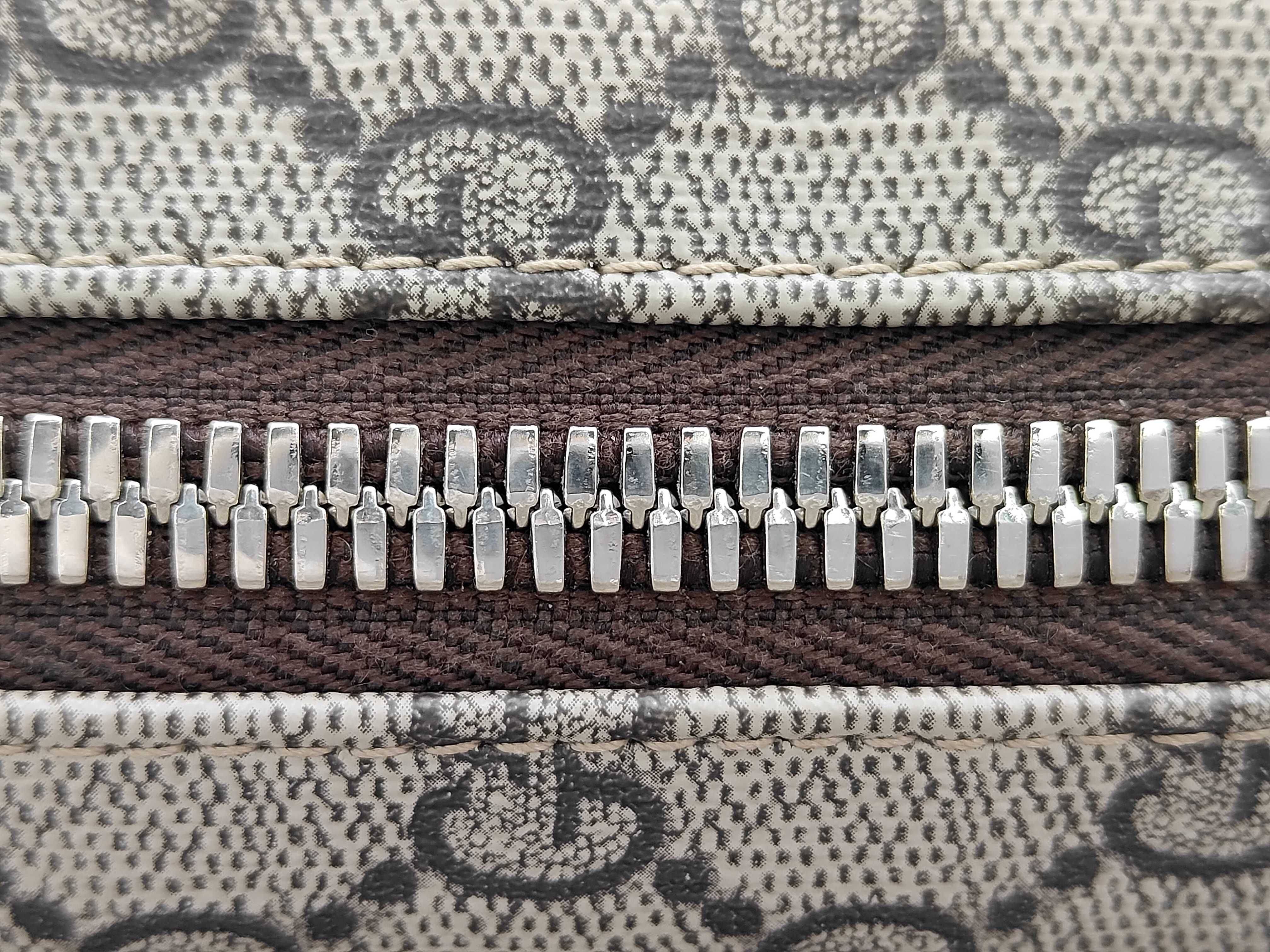 GG Supreme 760123 Shoulder Bag — view 10