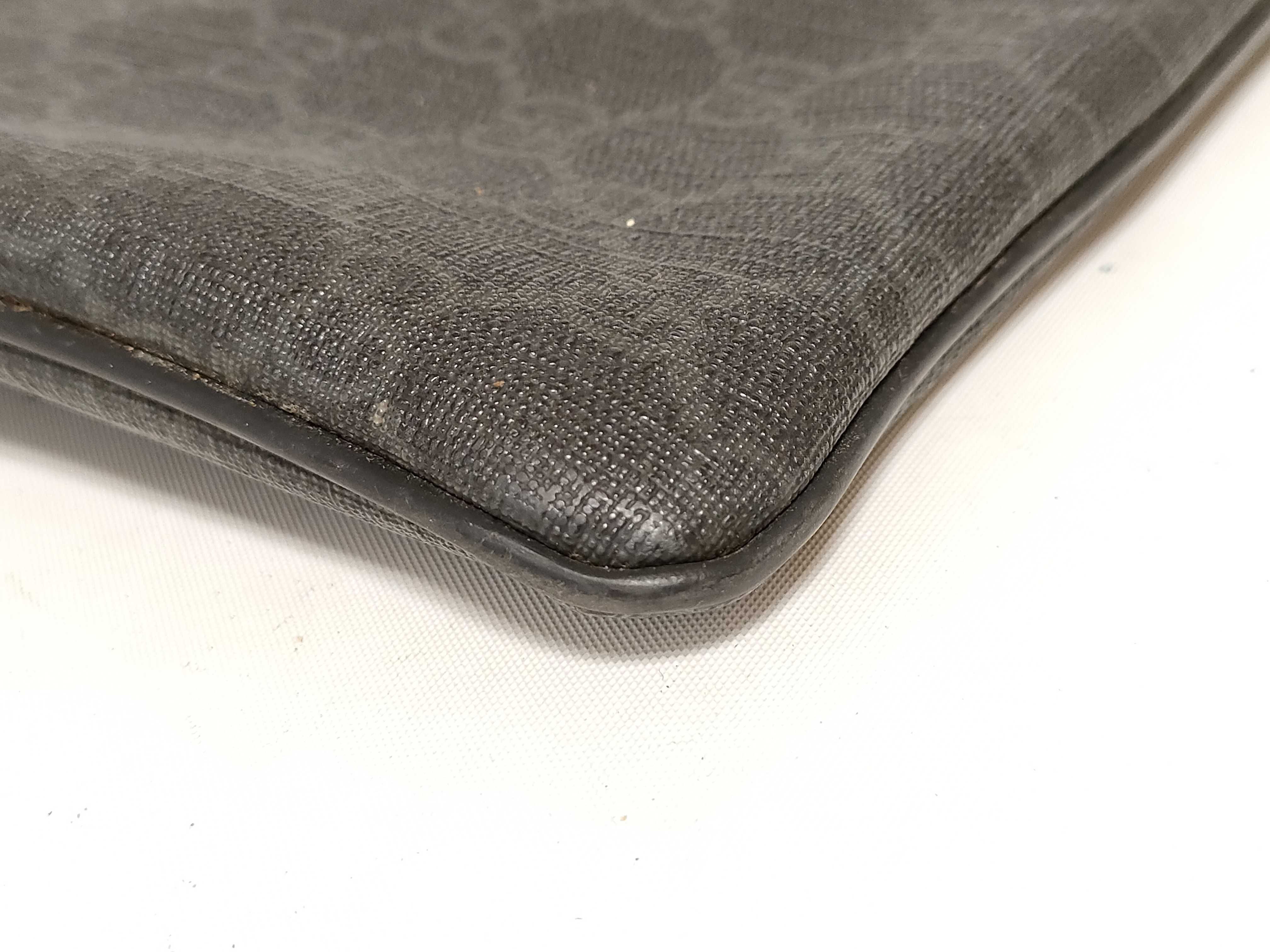 GG Supreme Shoulder Bag — view 7
