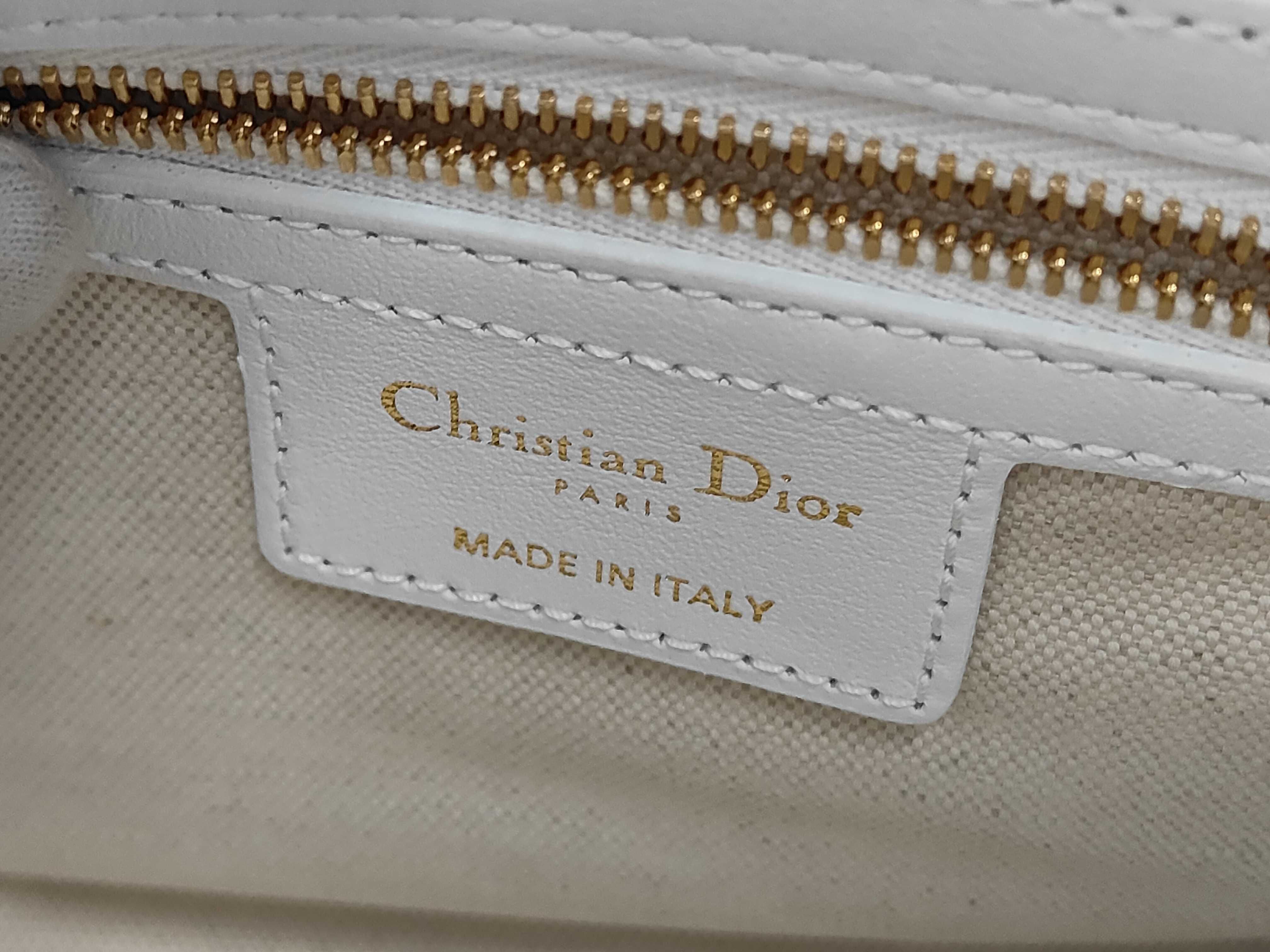 4918 VIBE Small Handbag — view 9
