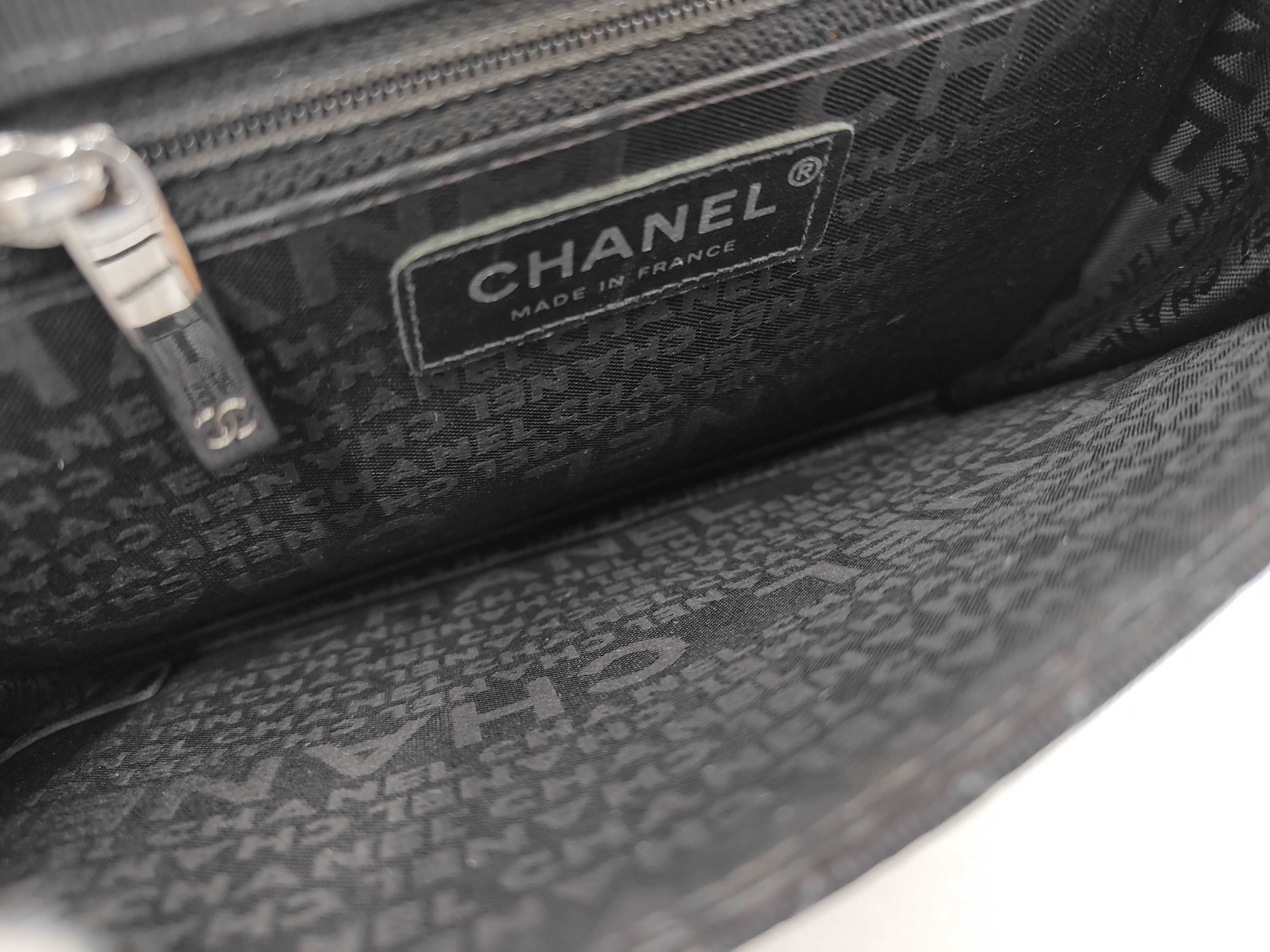 Emblem Logo Coco Mark Chain Shoulder Bag (Serial Number 9) — view 11