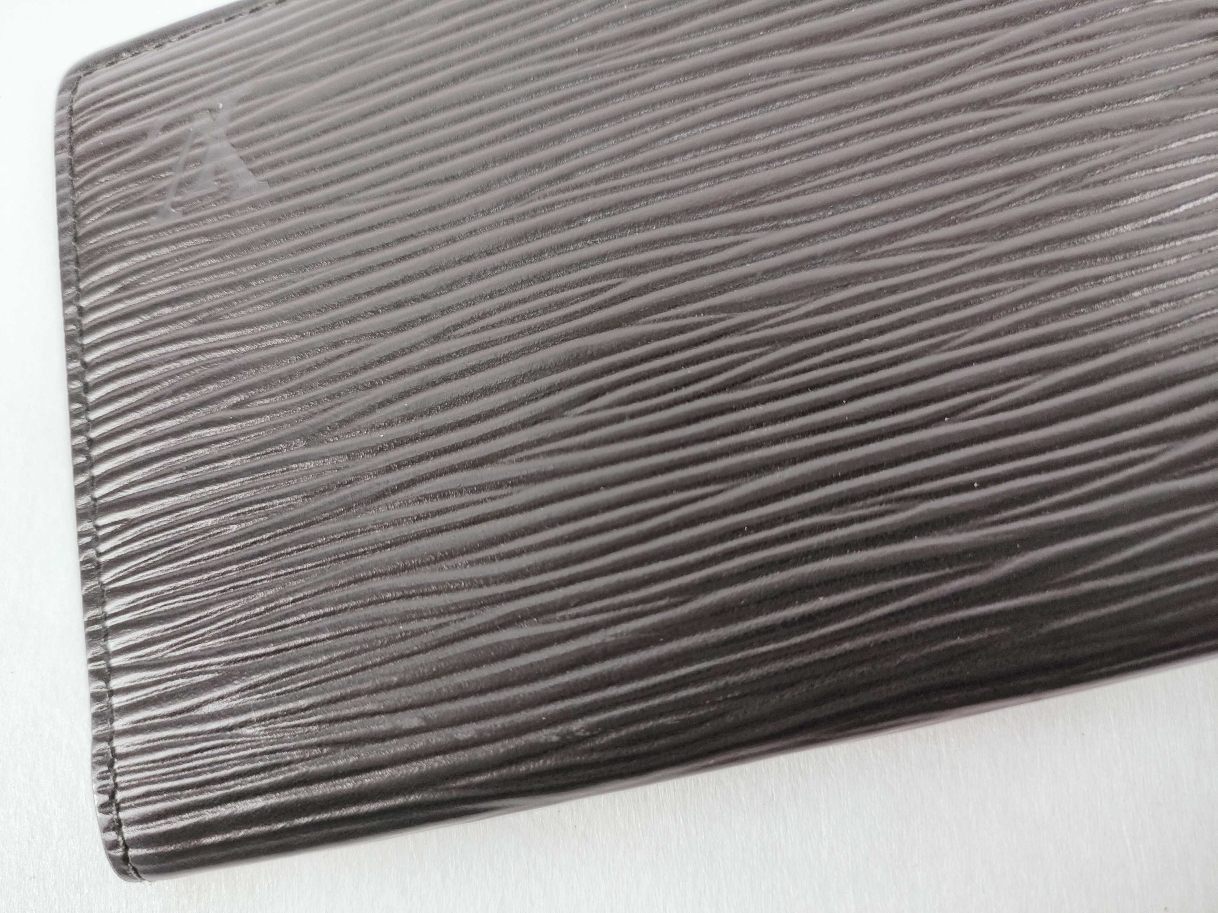 Epi Louis Vuitton Epi Card Case Black Card Case — view 11