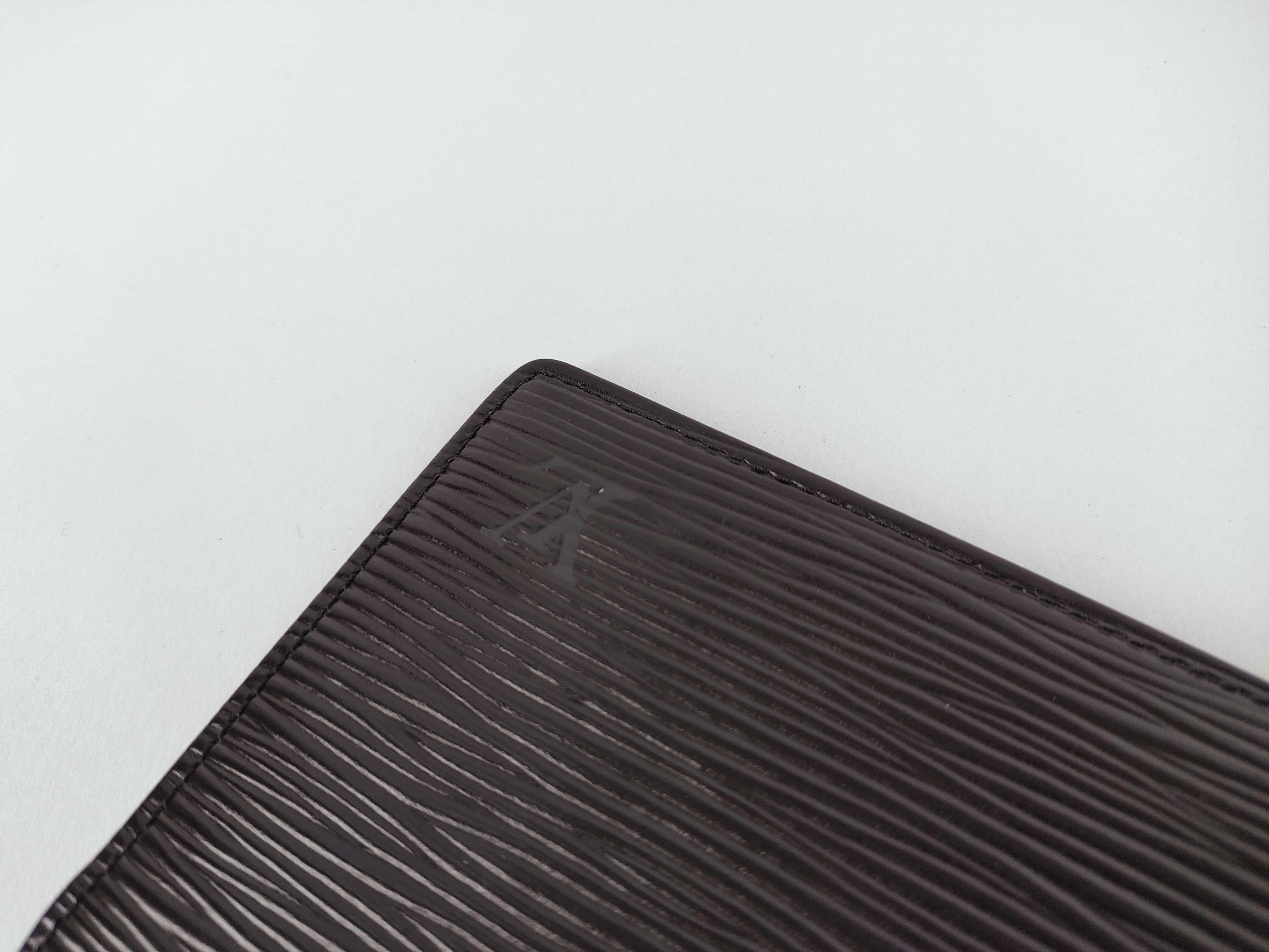Epi Louis Vuitton Epi Card Case Black Card Case — view 10