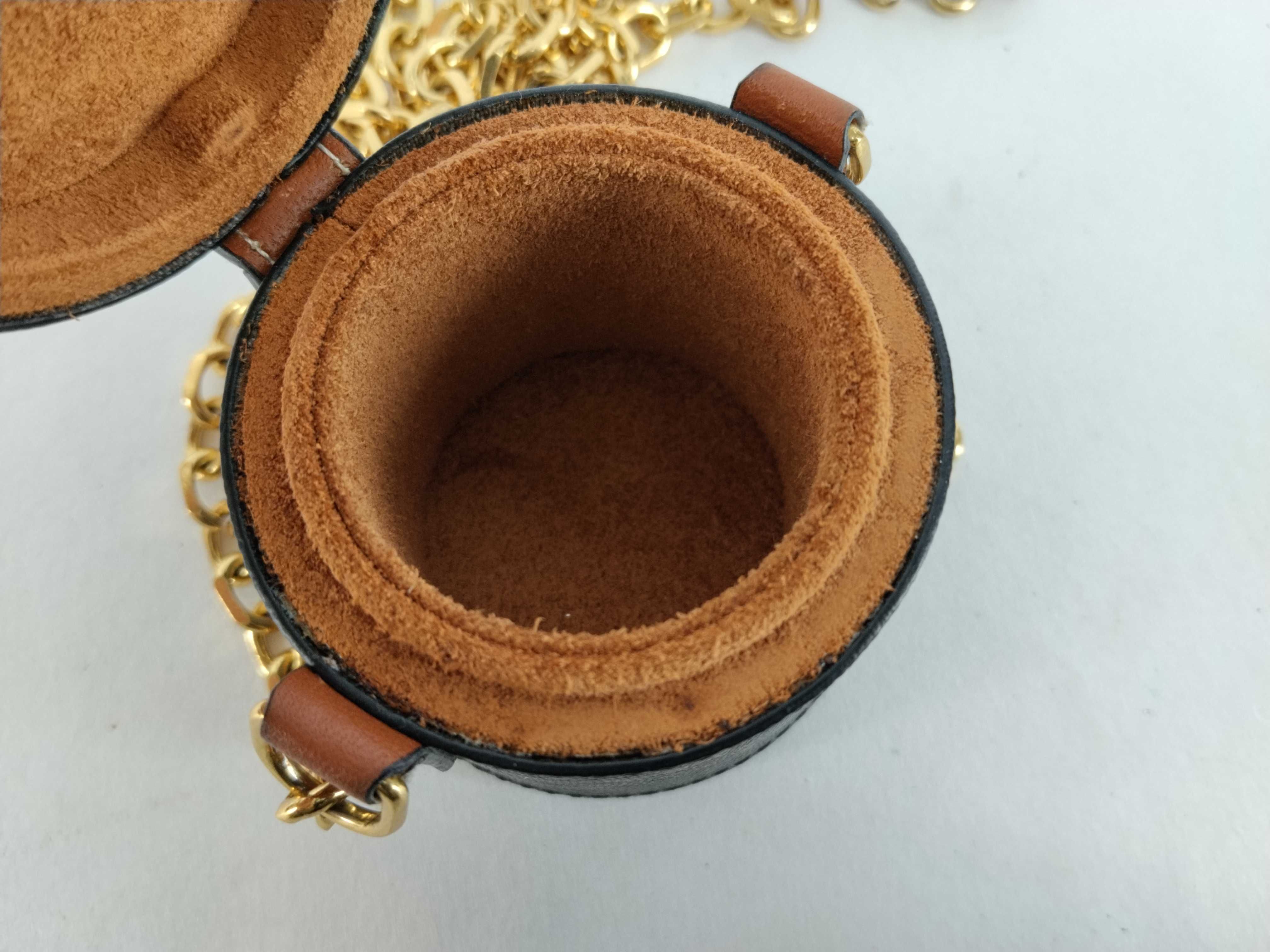 Chain Shoulder Bag — view 9