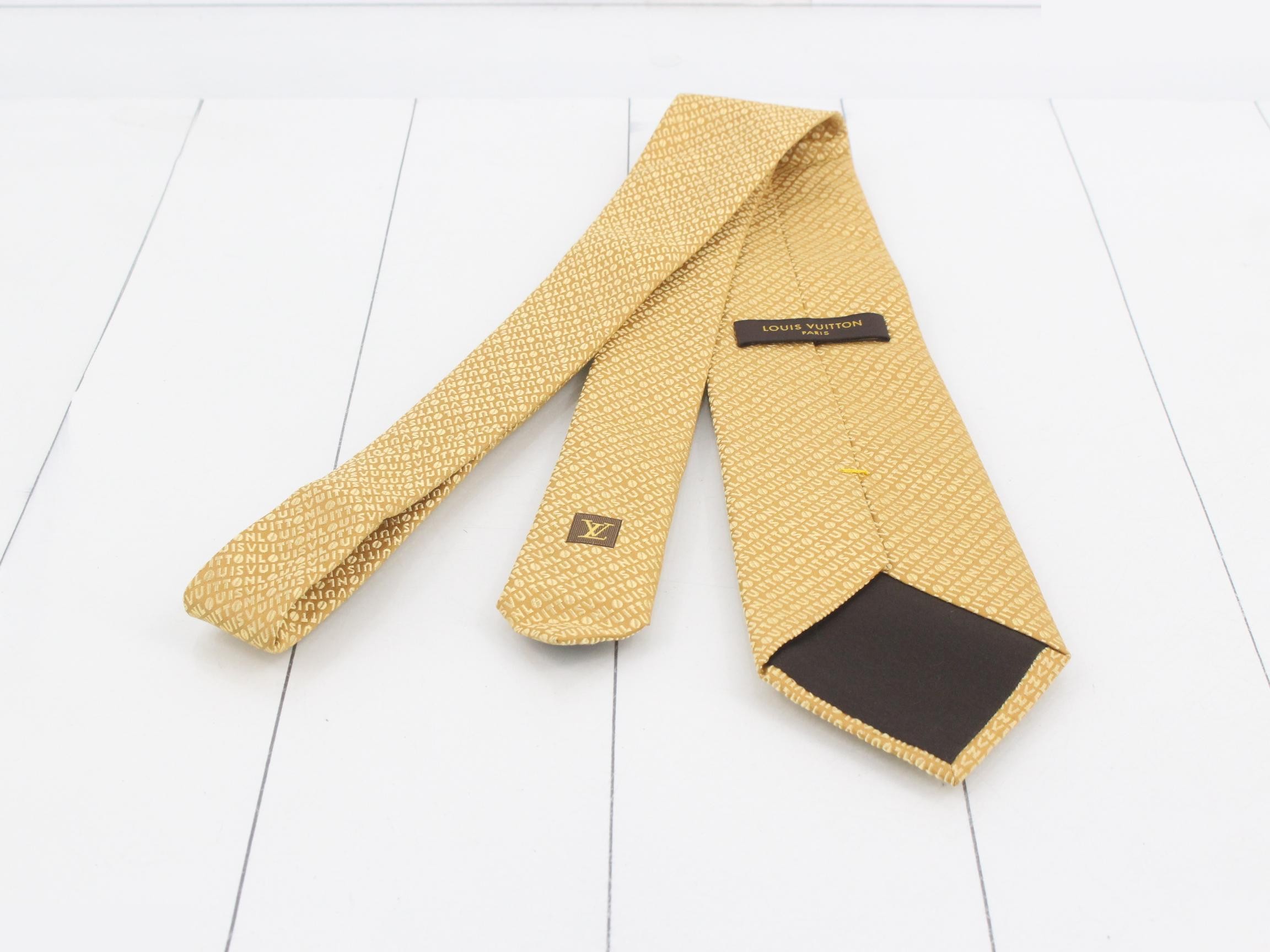 Necktie, with box — view 2