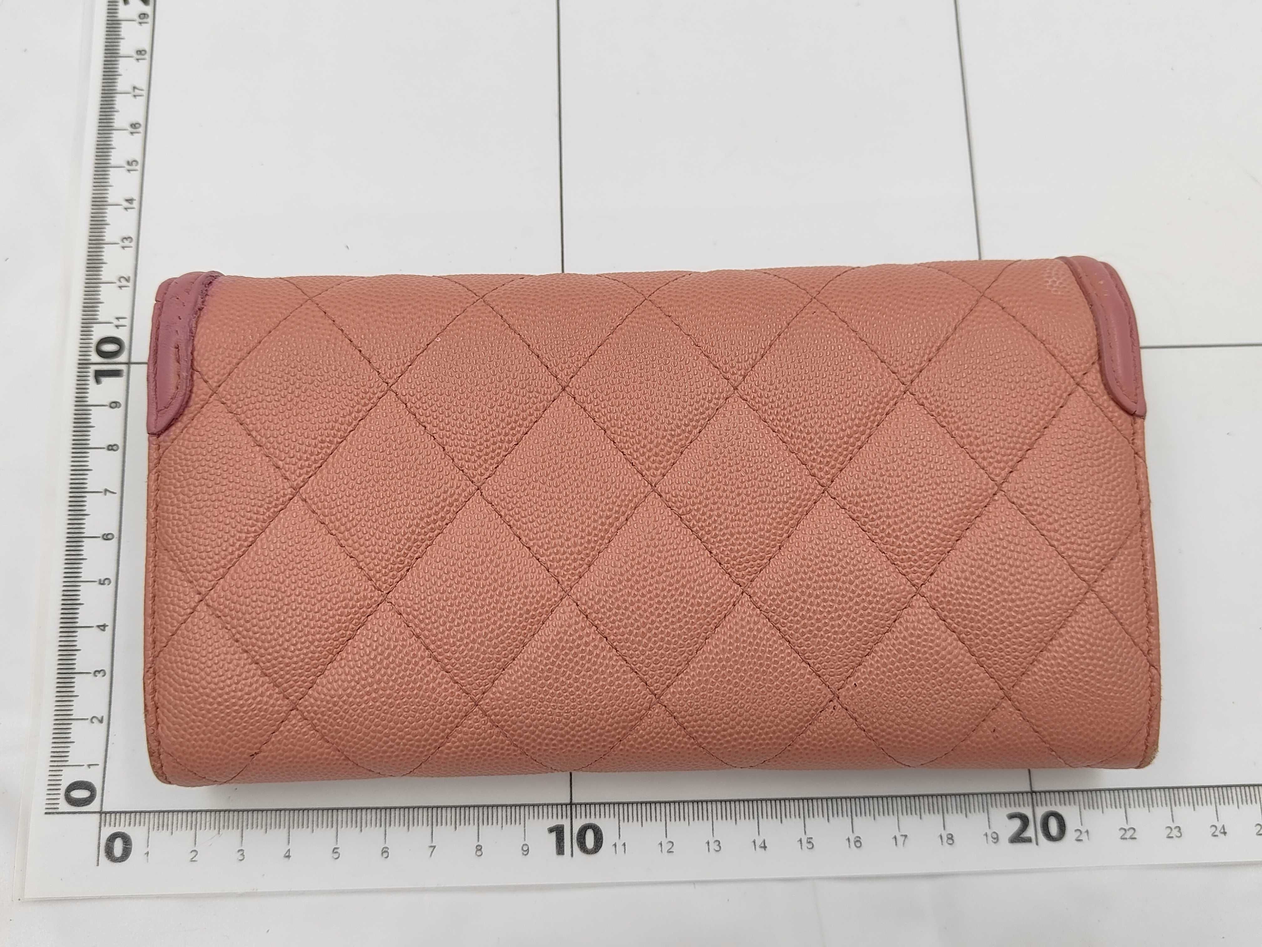 wallet — view 2