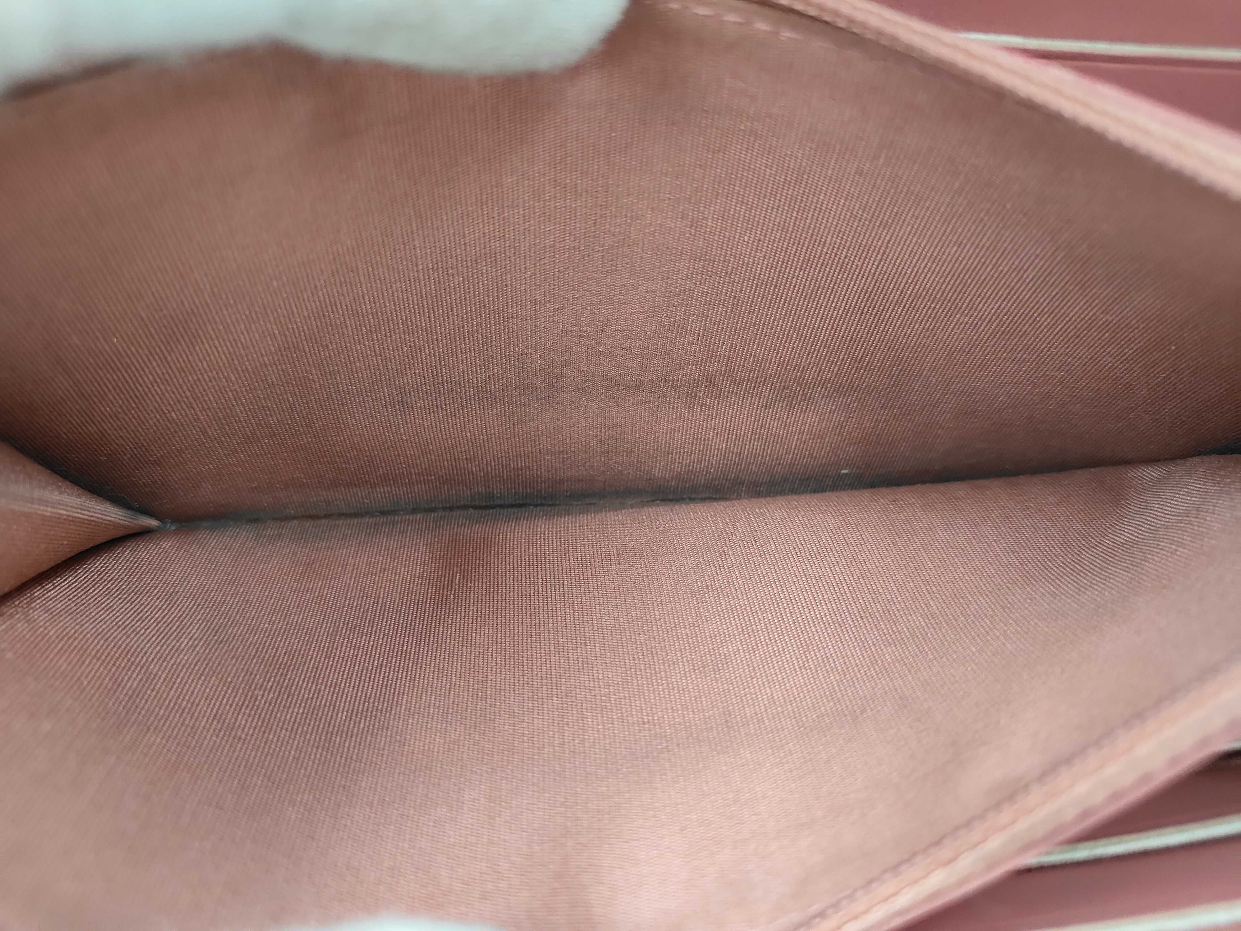 wallet — view 7