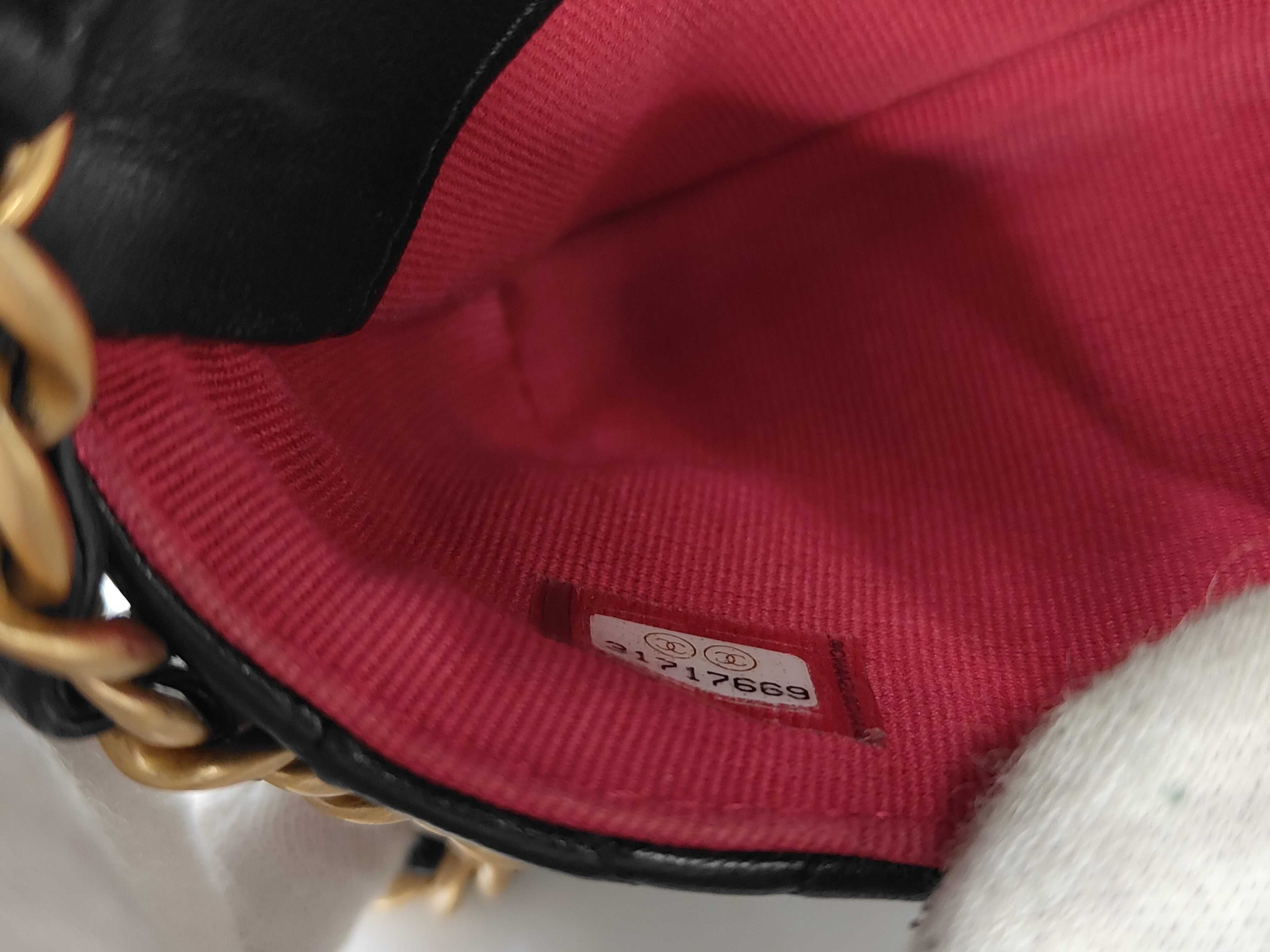 19 Chain Waist Bag, Black Shoulder Bag — view 11