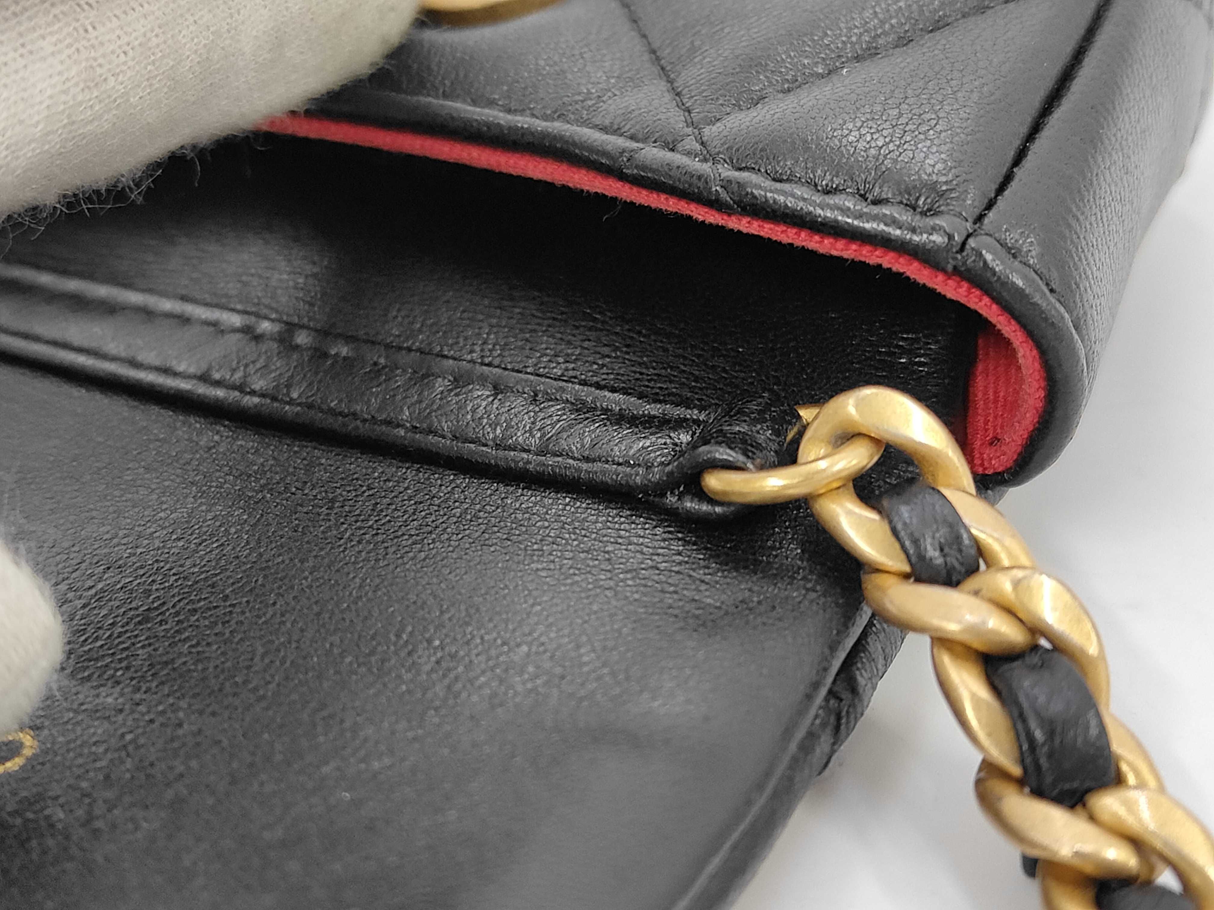 19 Chain Waist Bag, Black Shoulder Bag — view 5