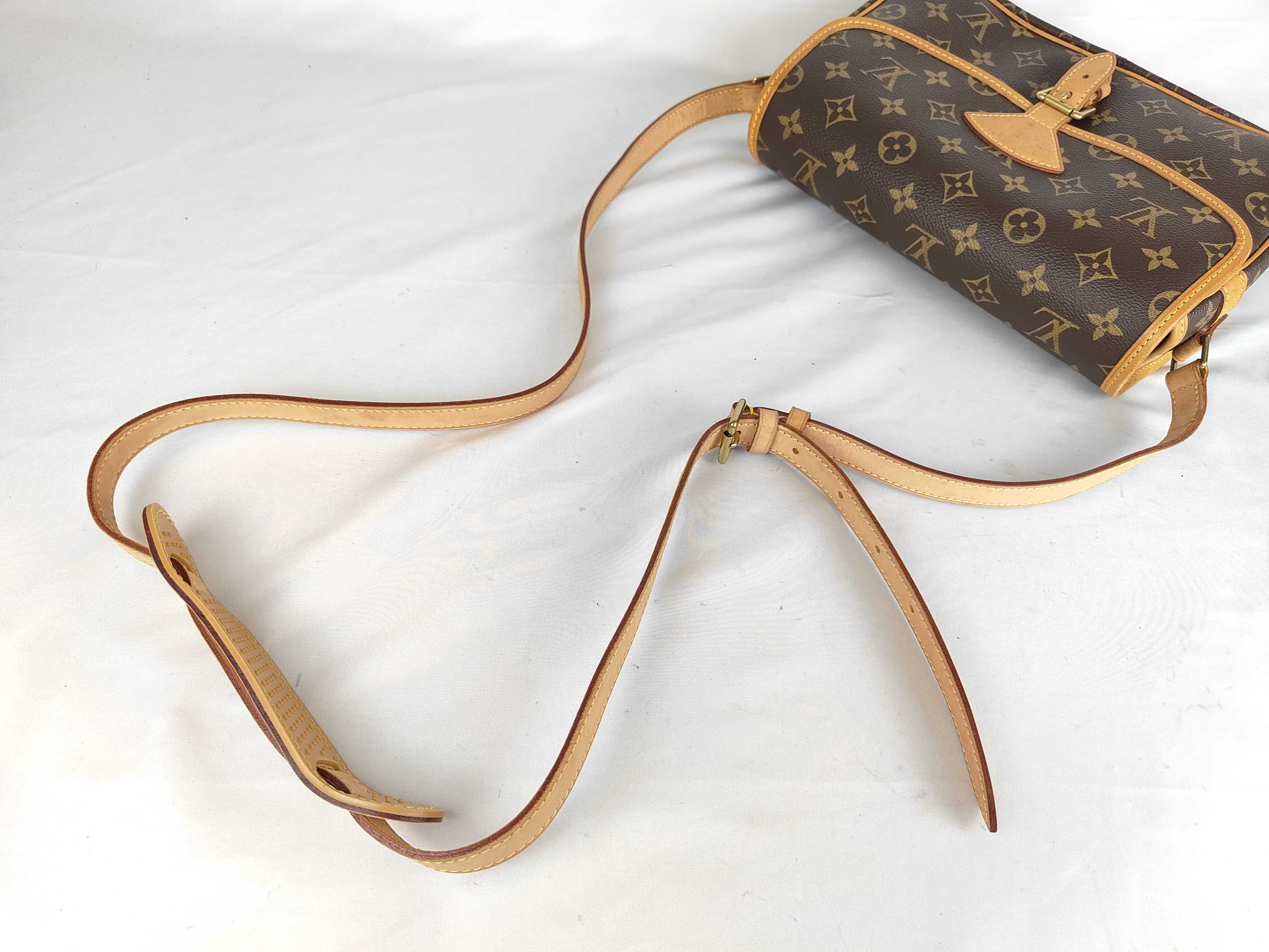 Monogram M42250 Sologne Shoulder Bag — view 3