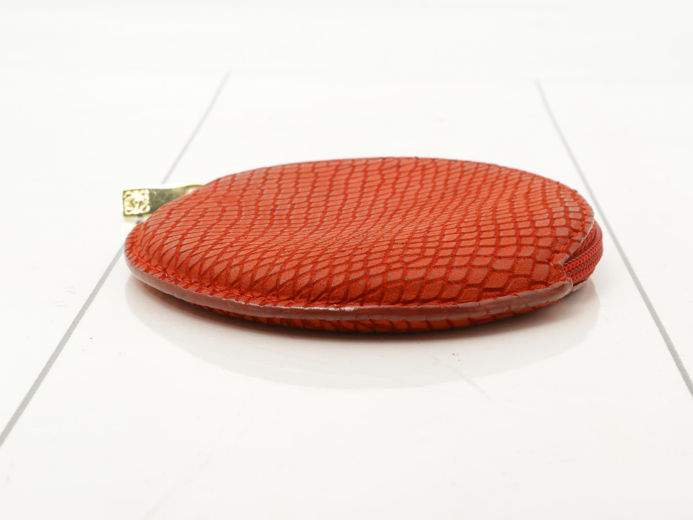 coin case — view 3