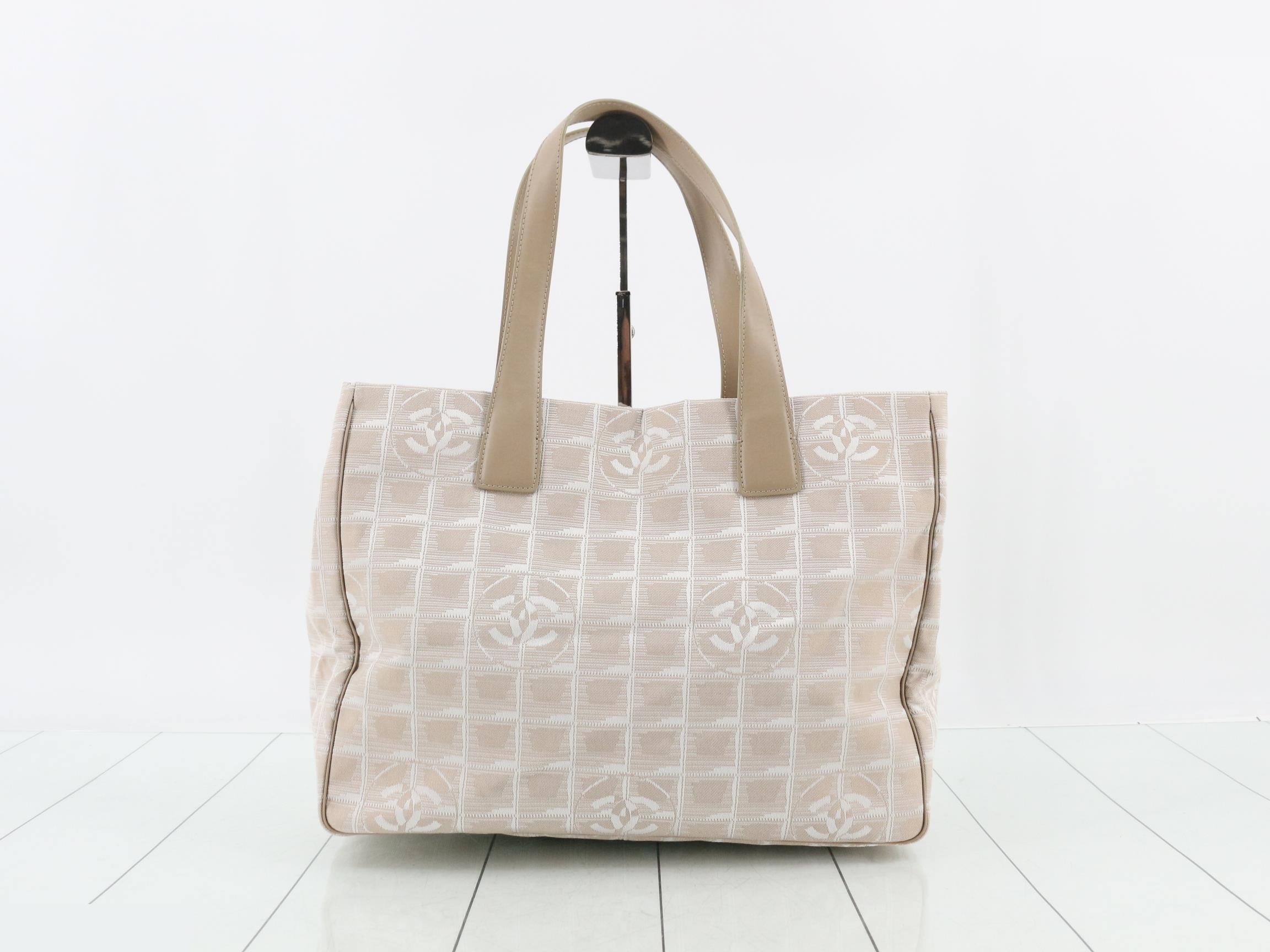 New Travel Line Tote MM Tote Bag — view 2