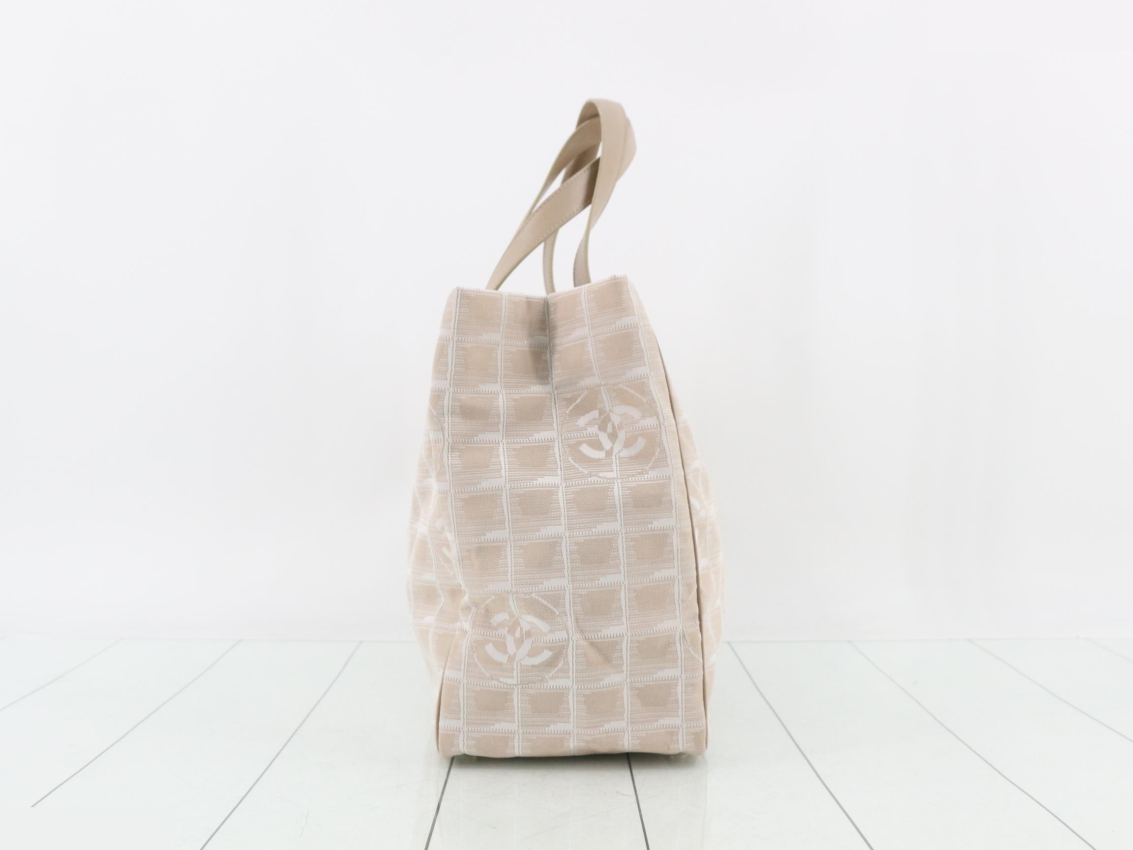 New Travel Line Tote MM Tote Bag — view 4