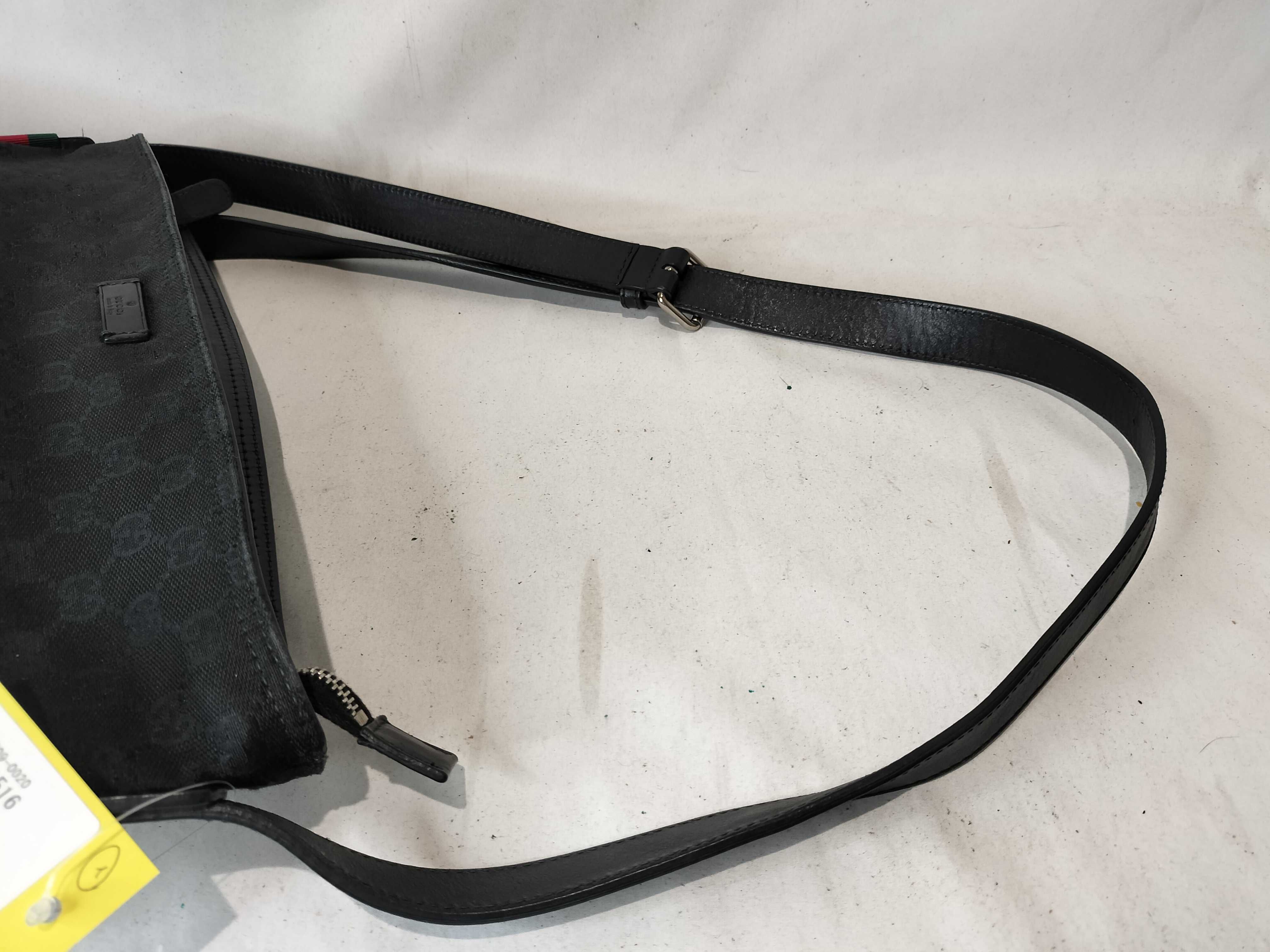 GG Canvas 308930 Shoulder Bag — view 4