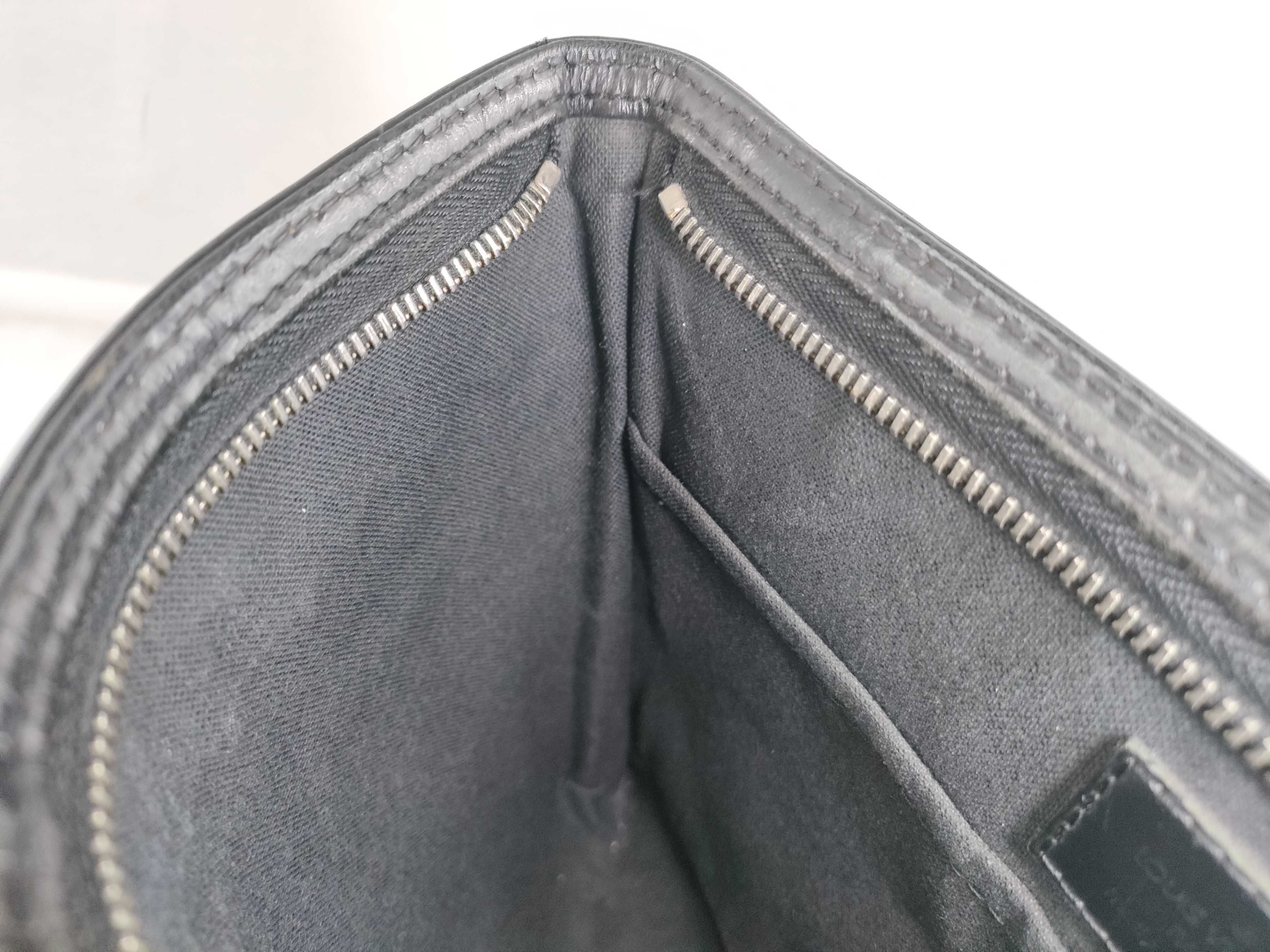 N58028 Graphite Thomas Shoulder Bag — view 11
