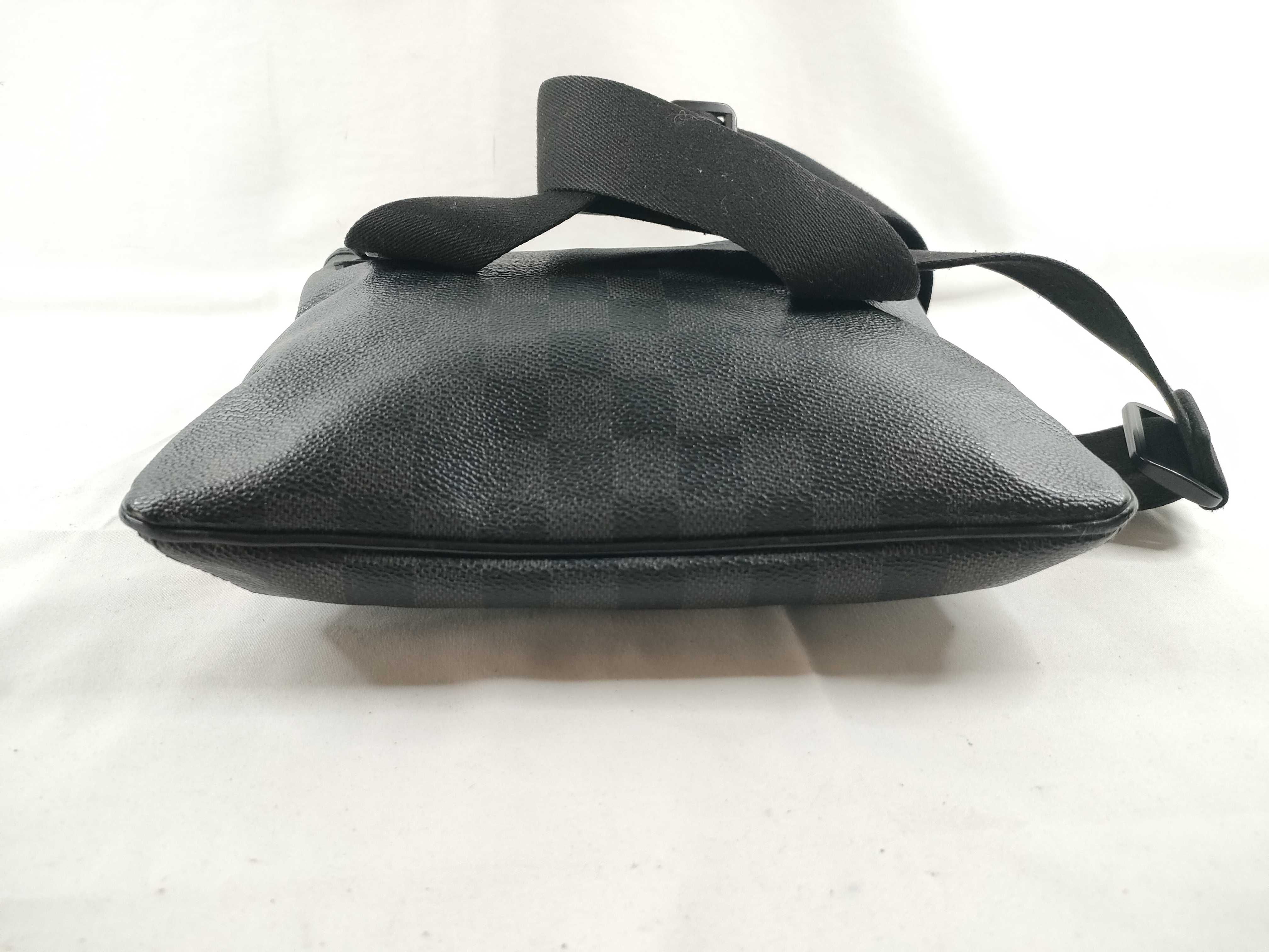 N58028 Graphite Thomas Shoulder Bag — view 4