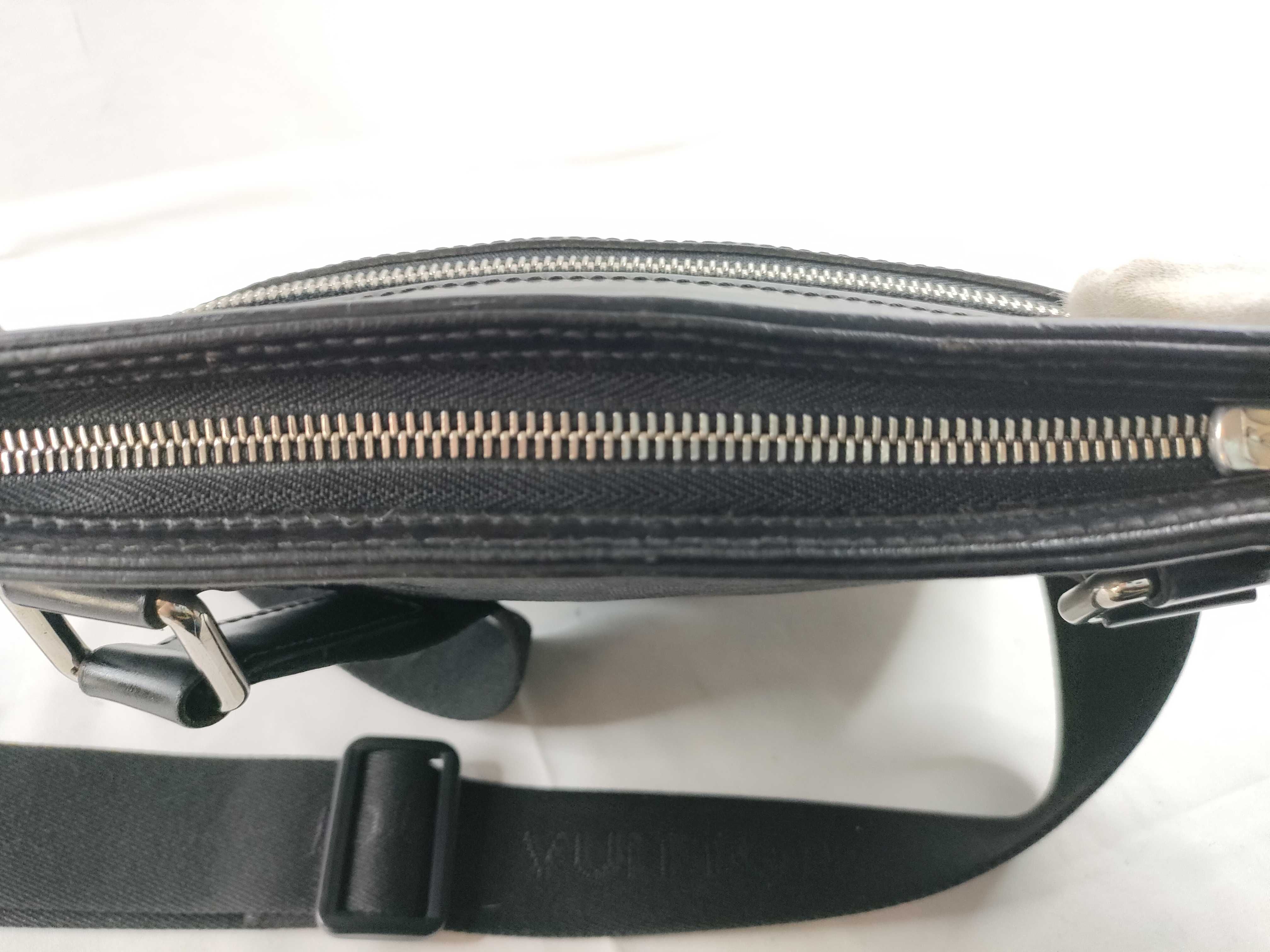 N58028 Graphite Thomas Shoulder Bag — view 9
