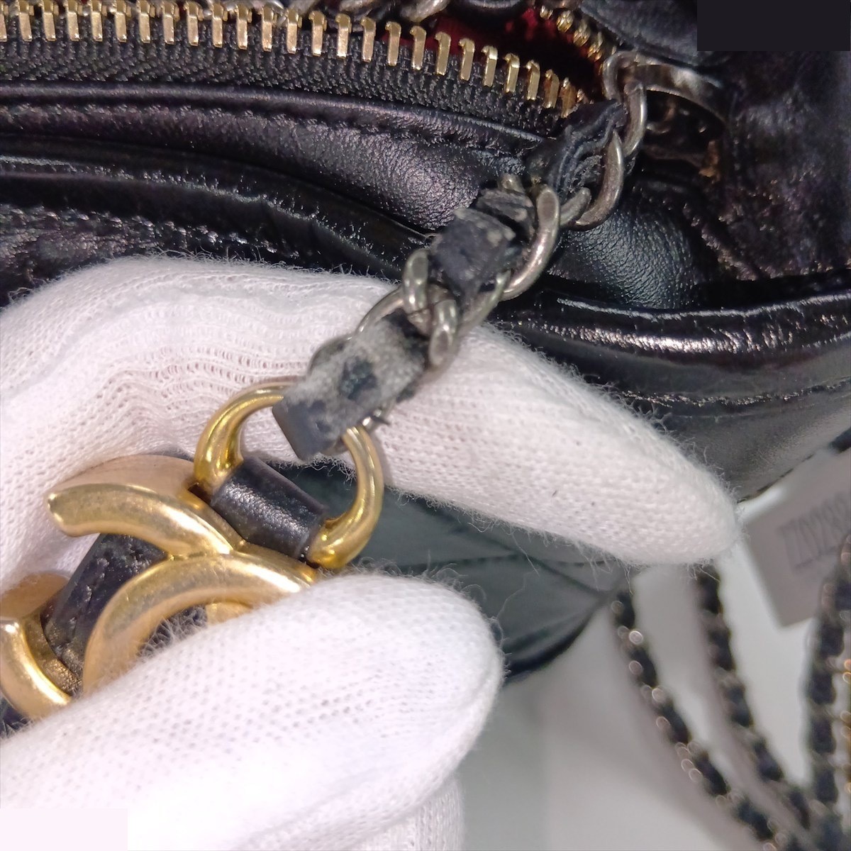 Gabrielle de Chanel Vintage Calfskin Chain Shoulder Bag — view 11