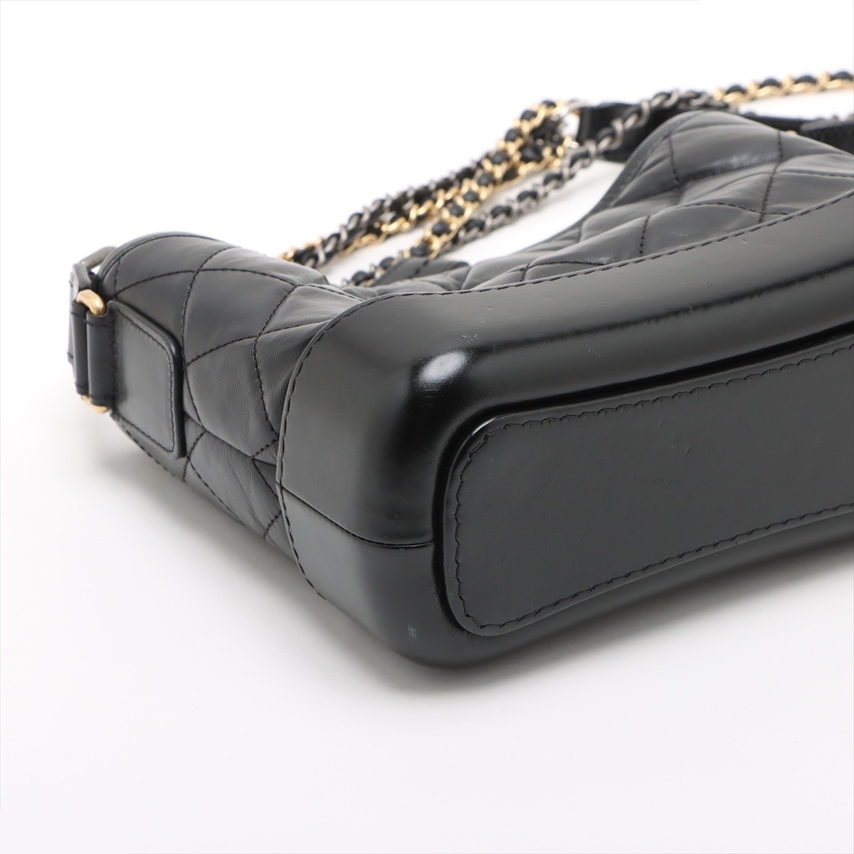 Gabrielle de Chanel Vintage Calfskin Chain Shoulder Bag — view 4