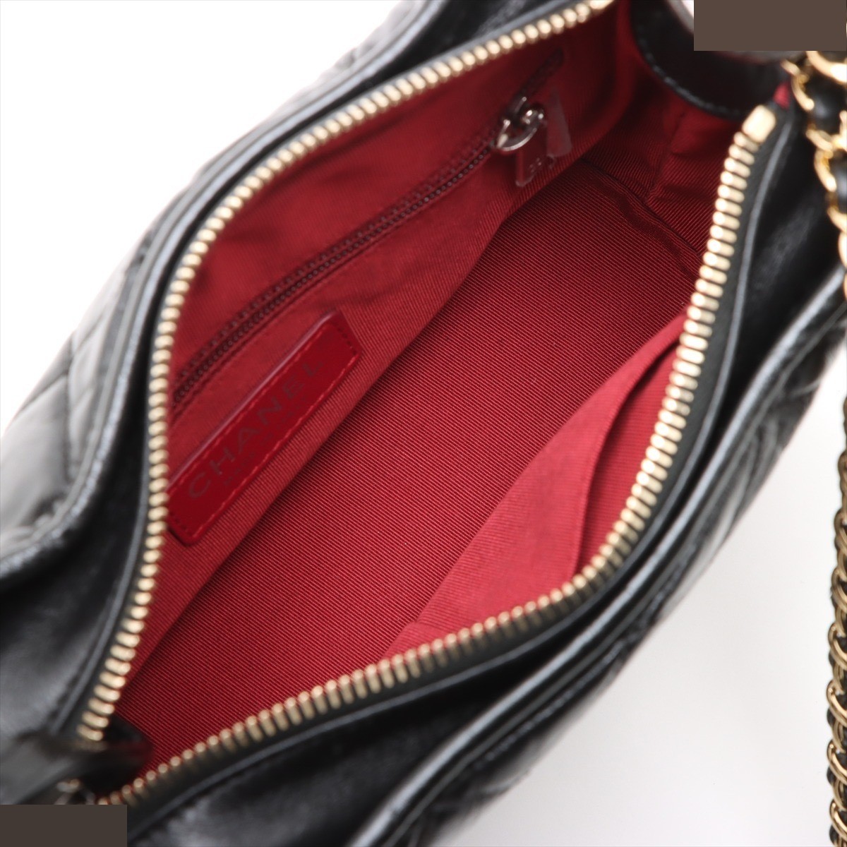 Gabrielle de Chanel Vintage Calfskin Chain Shoulder Bag — view 6