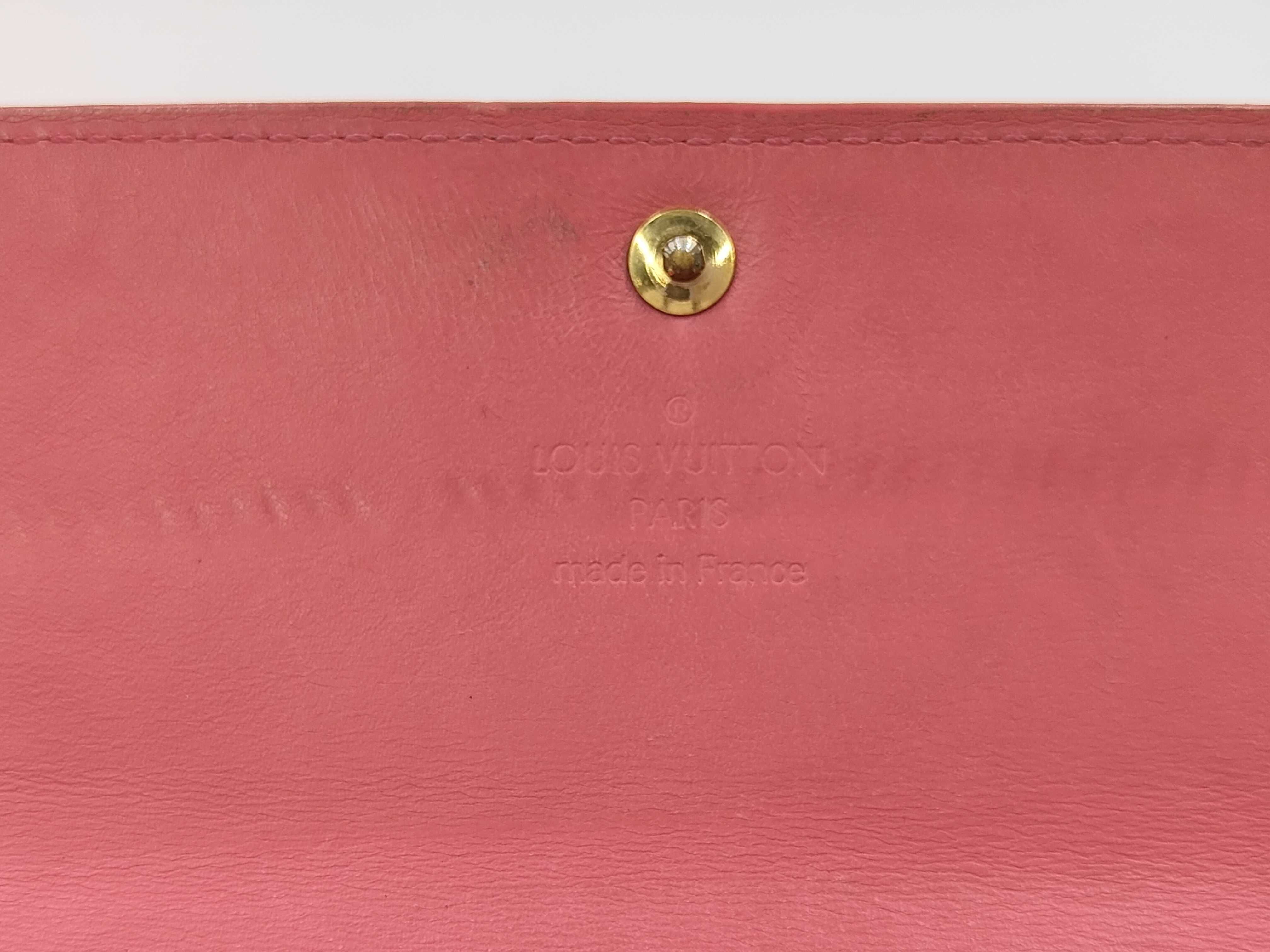 Sarah Wallet — view 6
