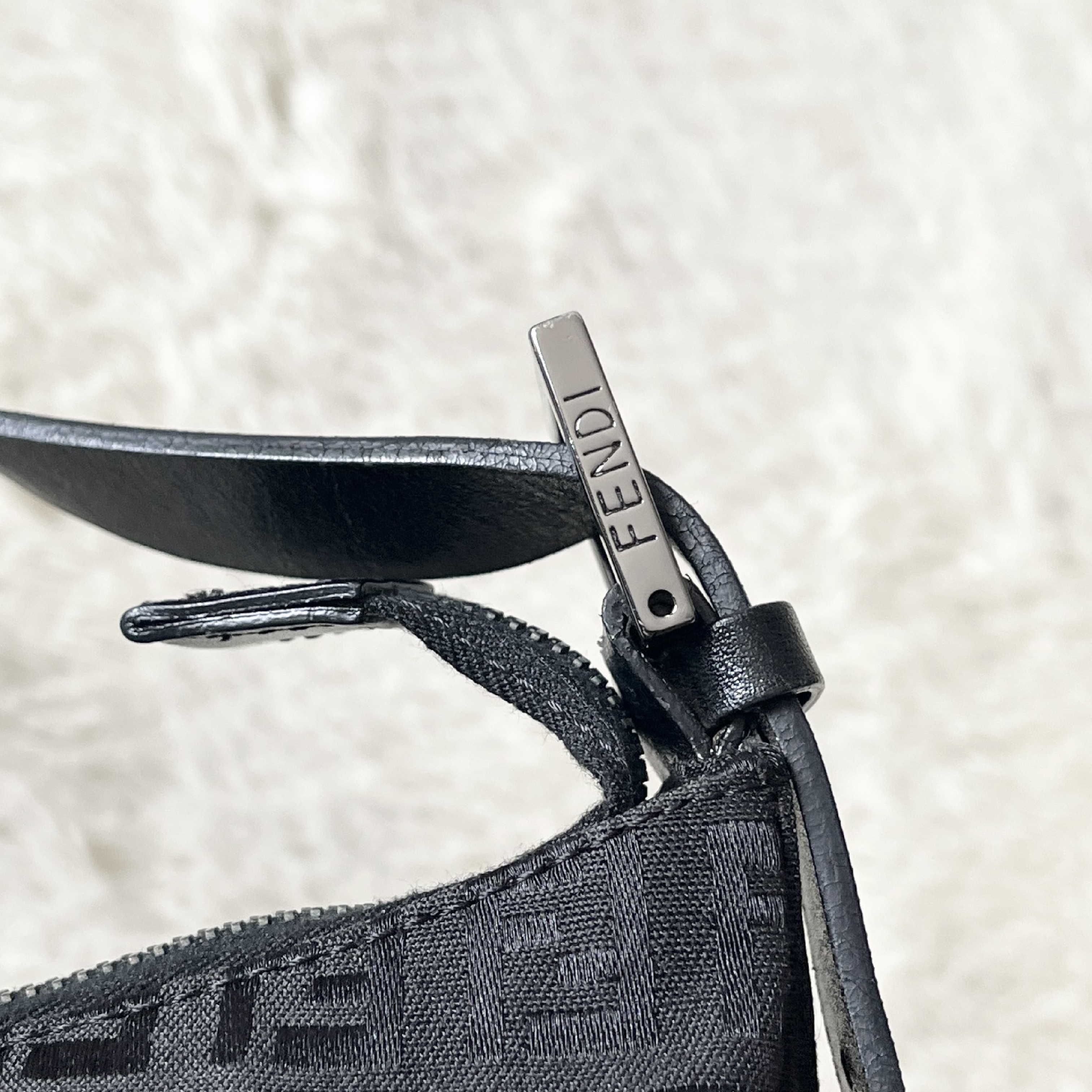 Zucchino Mamma Bucket Semi Shoulder Bag — view 13