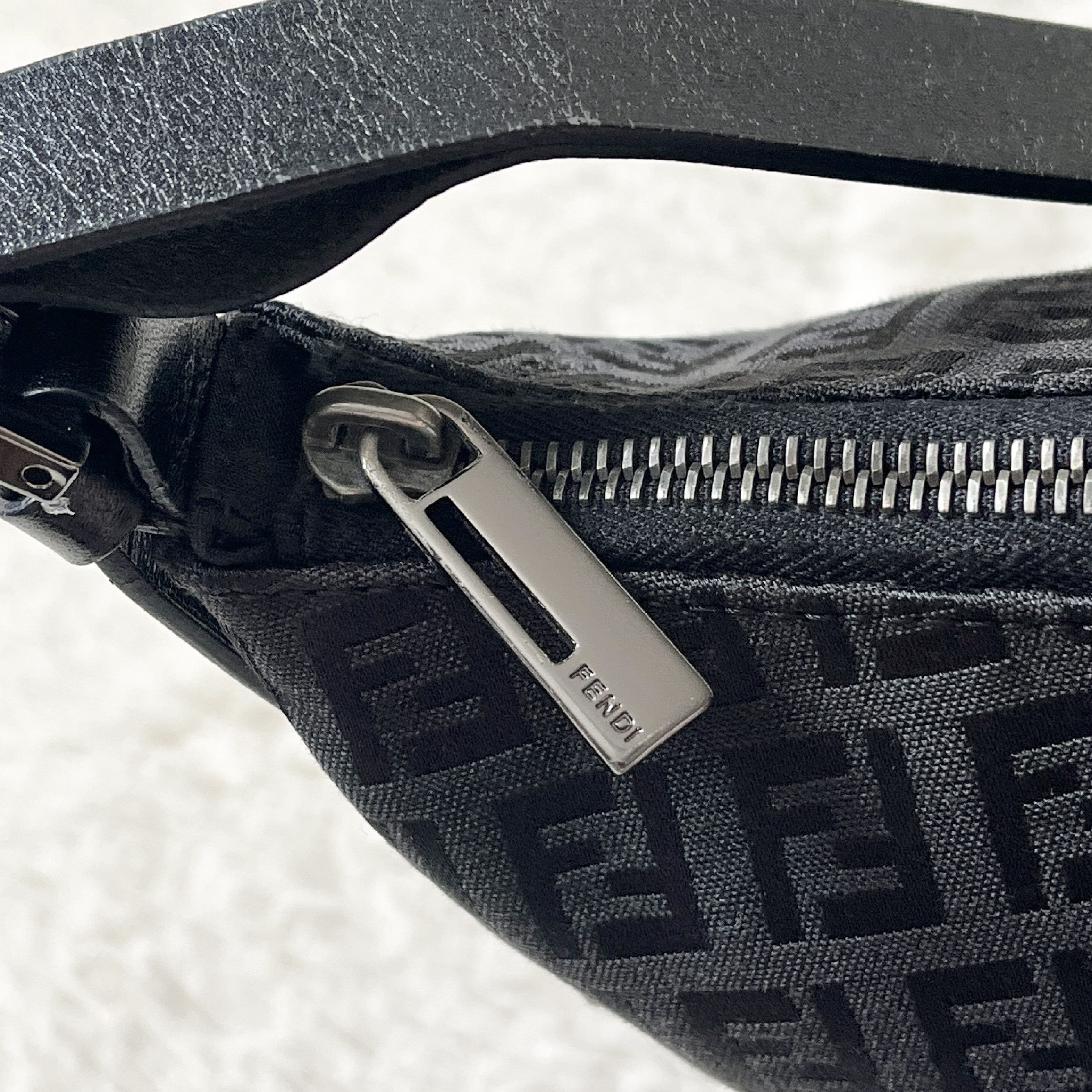 Zucchino Mamma Bucket Semi Shoulder Bag — view 14