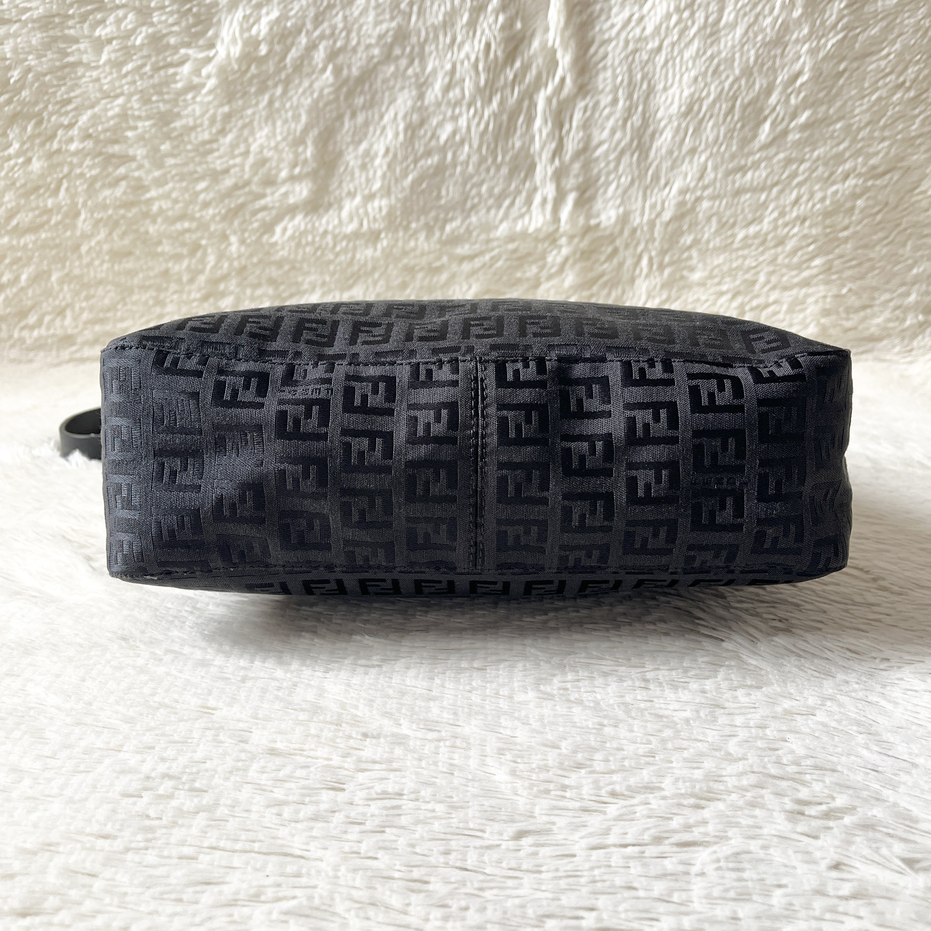Zucchino Mamma Bucket Semi Shoulder Bag — view 6