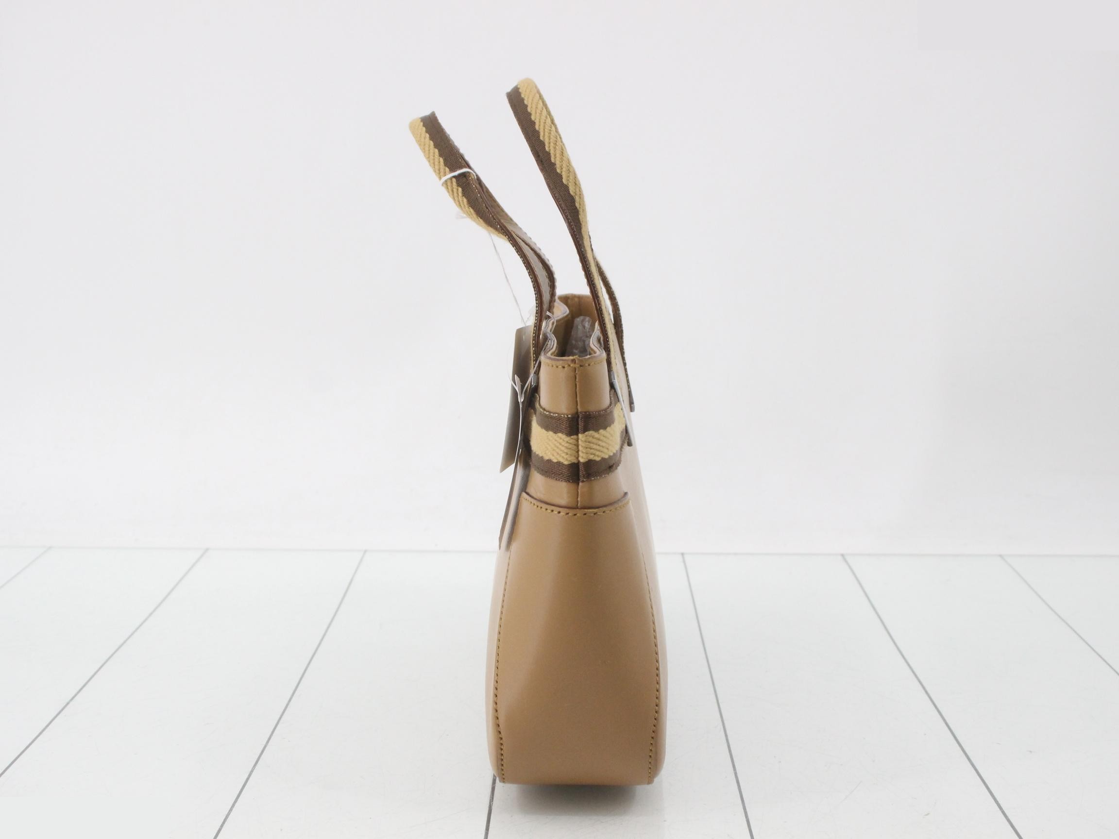 handbag — view 3