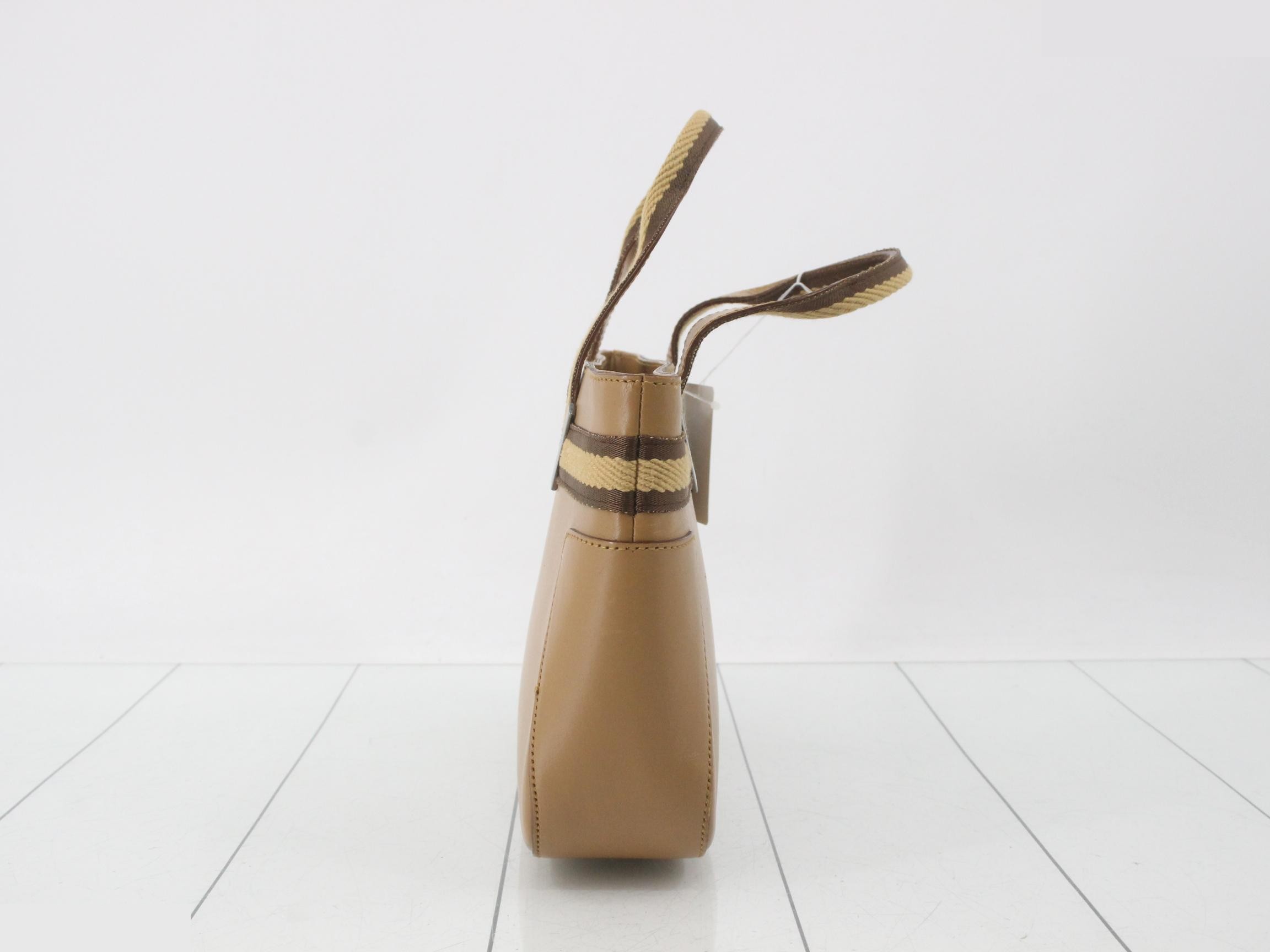 handbag — view 4