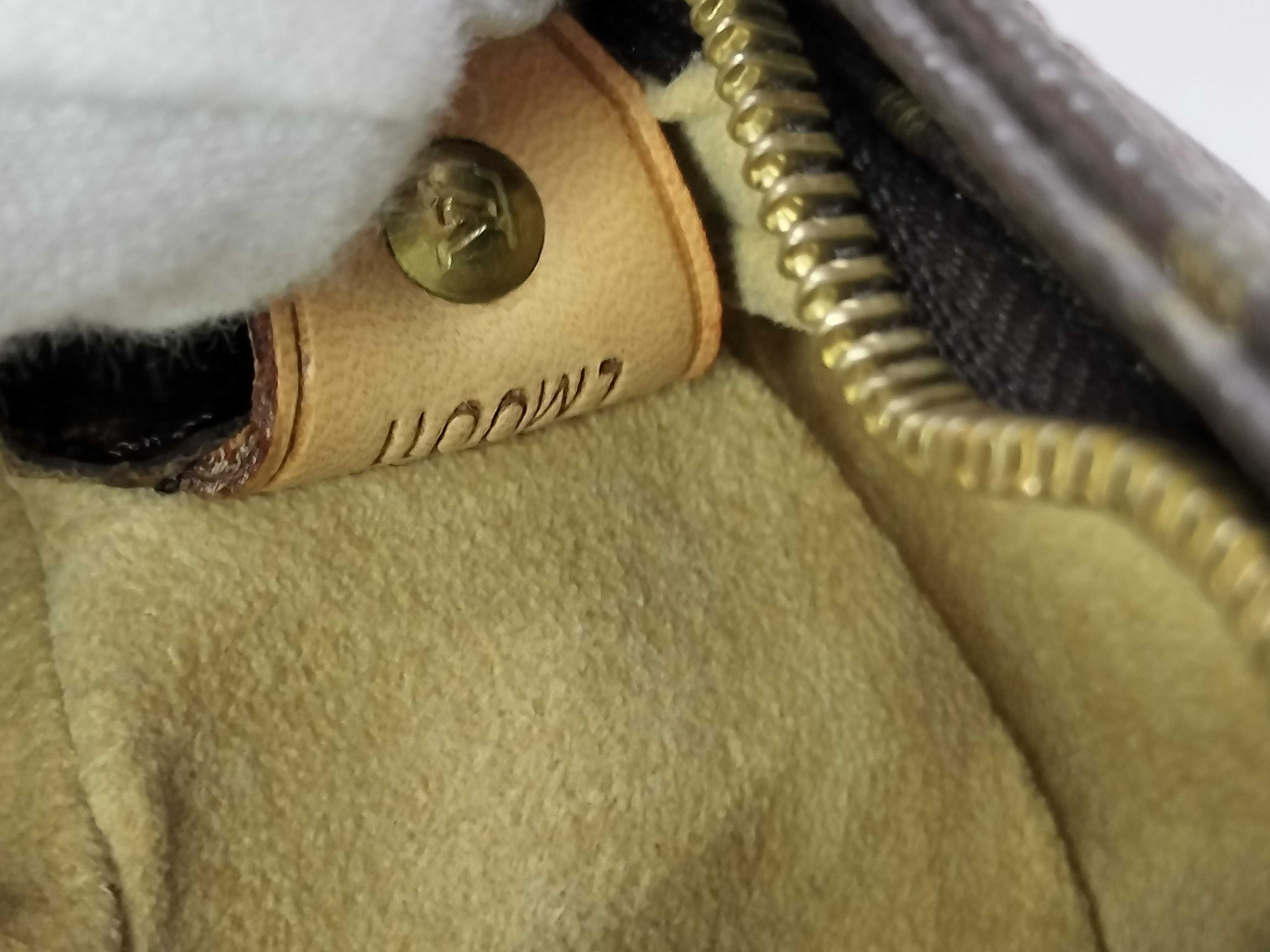 Monogram LV Monogram Looping Shoulder Bag — view 10