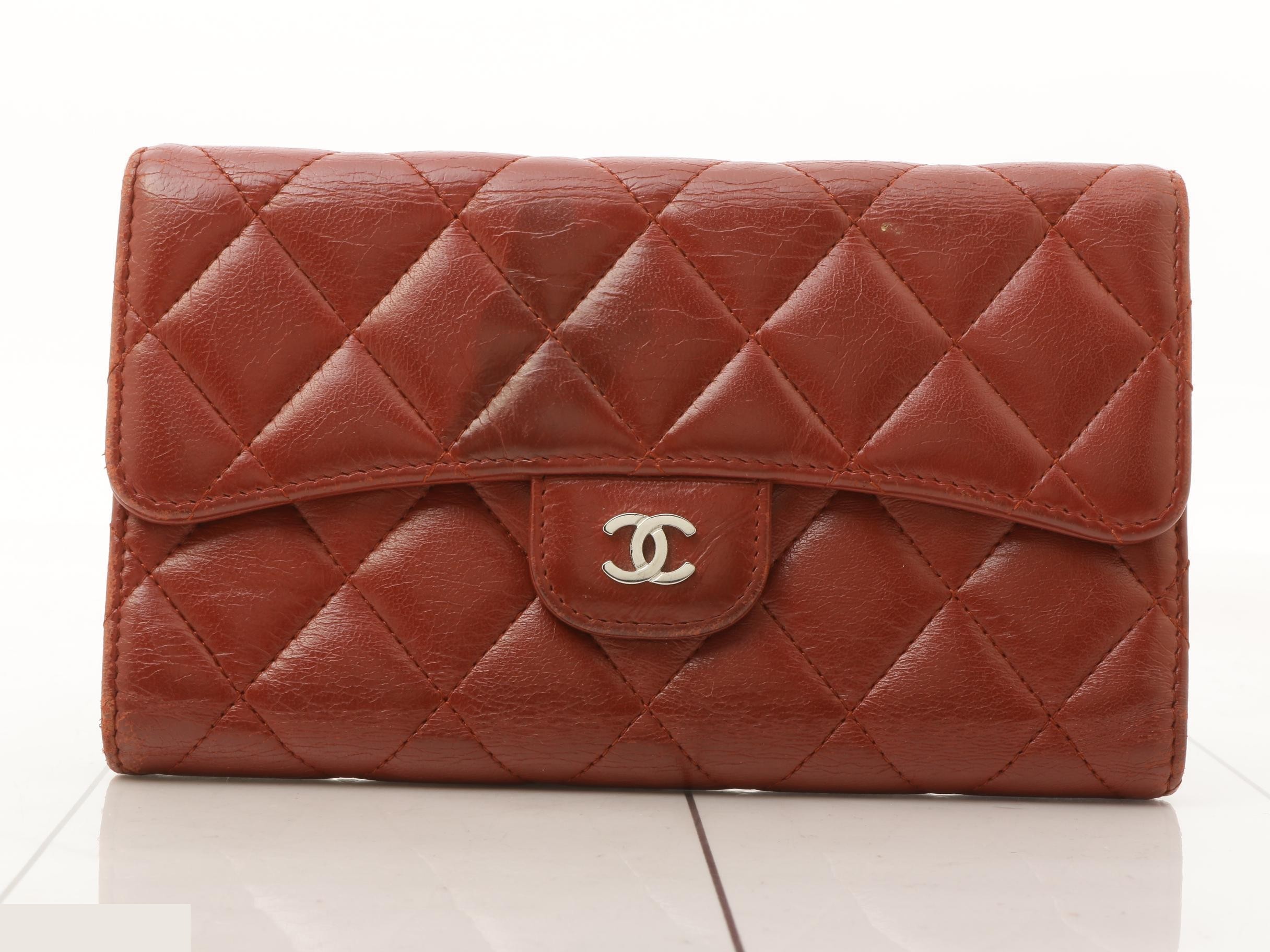 Matelassé (bag) and wallet, lambskin, red, with Coco mark.