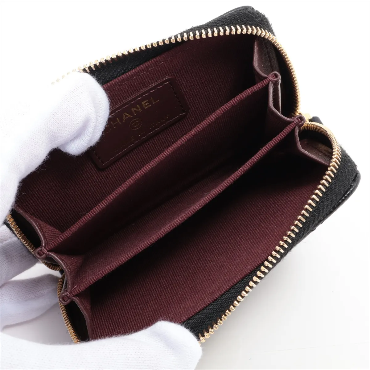 Matelassé Caviar Skin Coin Case, Black with Gold Hardware (EA9KK5HG) — view 3
