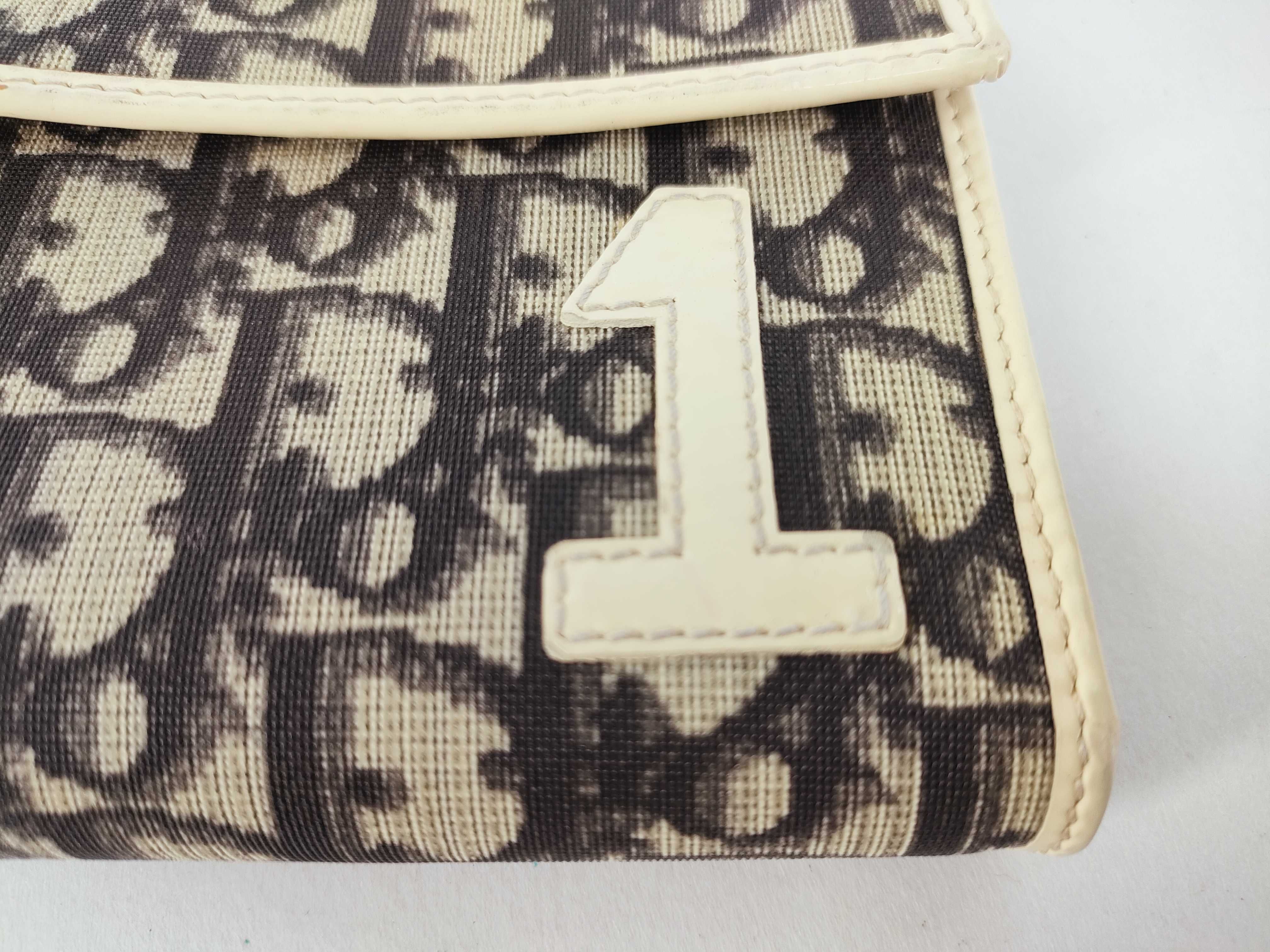 Trotter No.1 Bi-fold Wallet — view 8