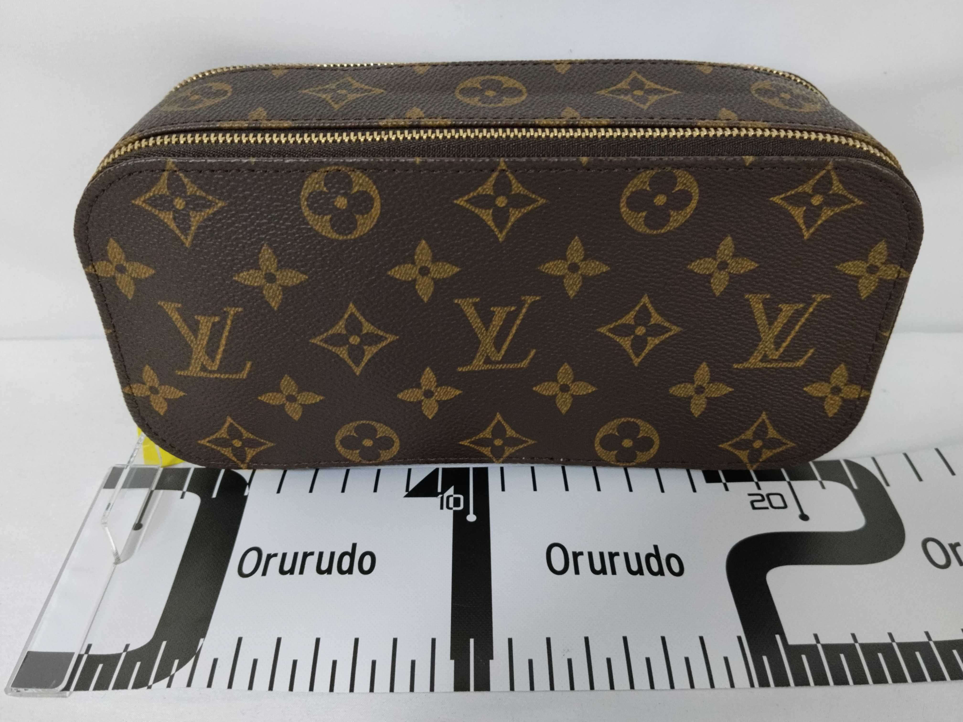 Monogram Tousse Blush M47505 Pouch — view 2
