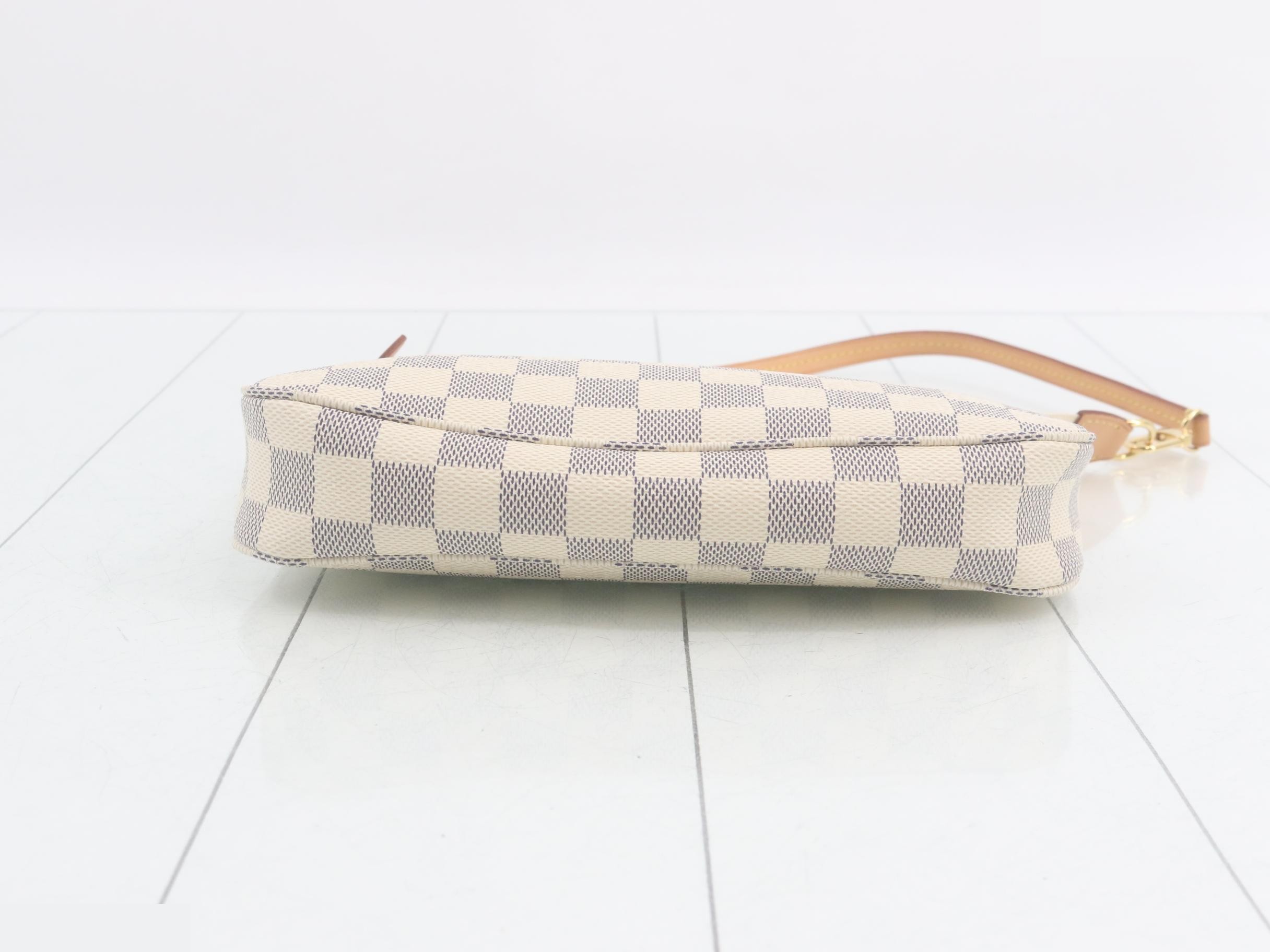 Pochette Accessoires (old model) — view 3