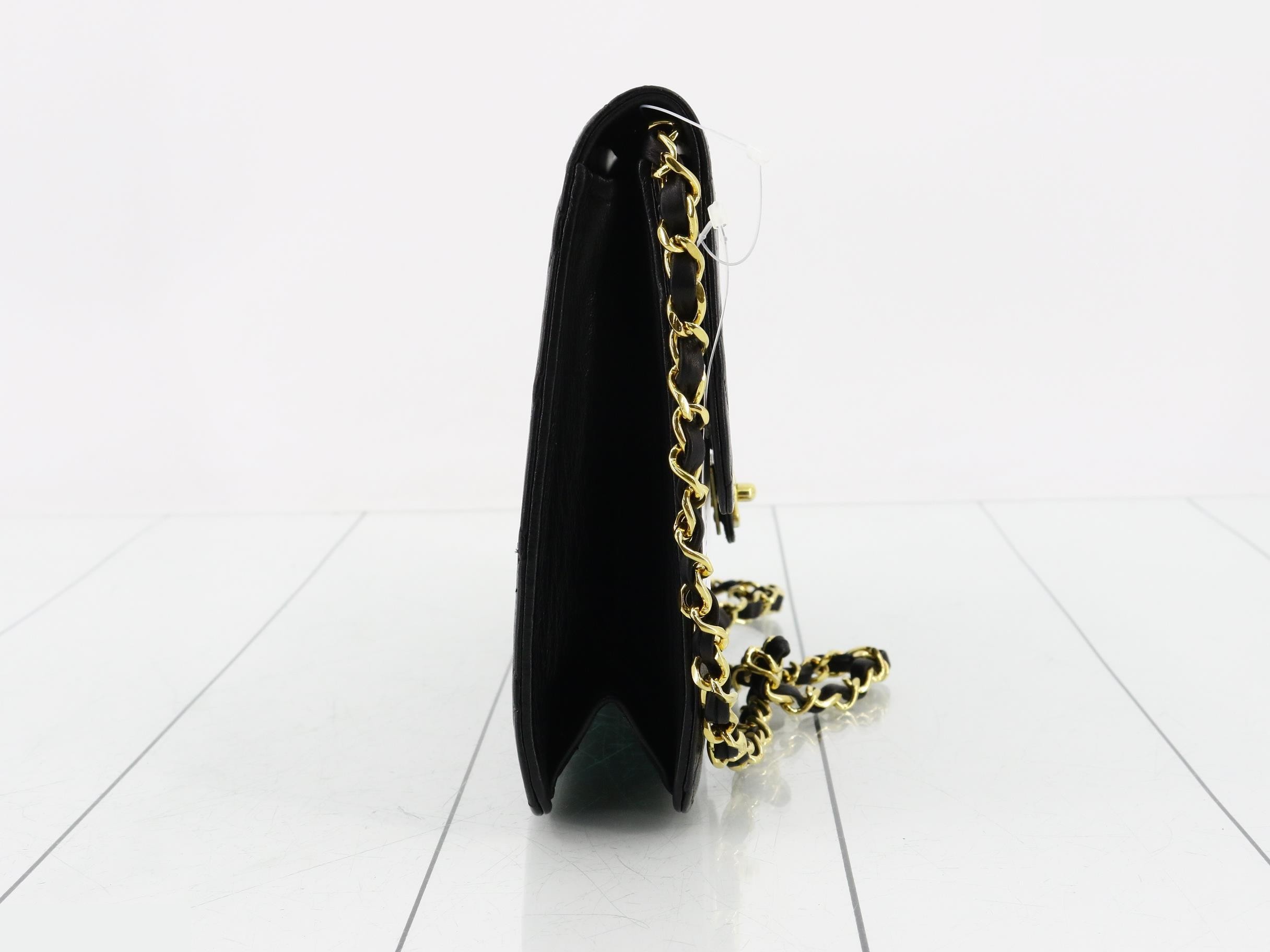 Matelassé (bag) - Shoulder bag — view 4