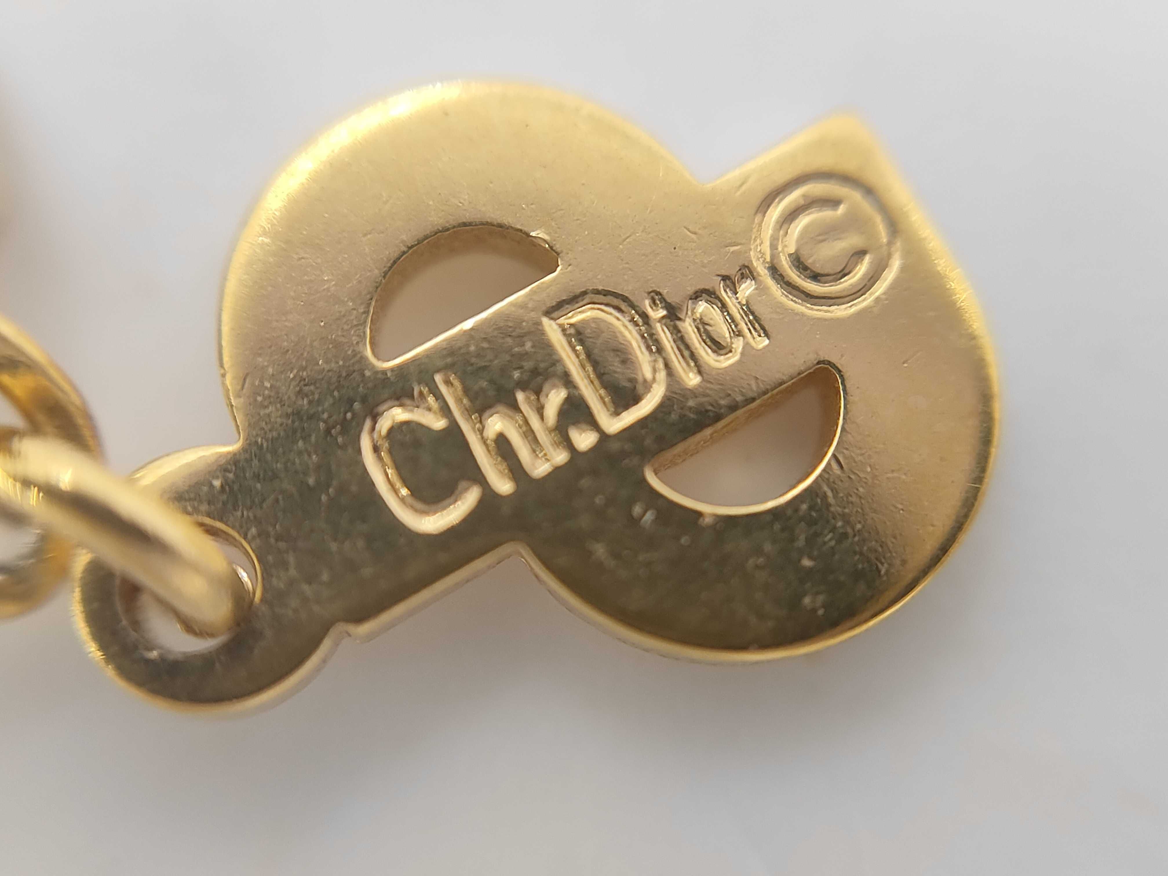 gold necklace — view 4