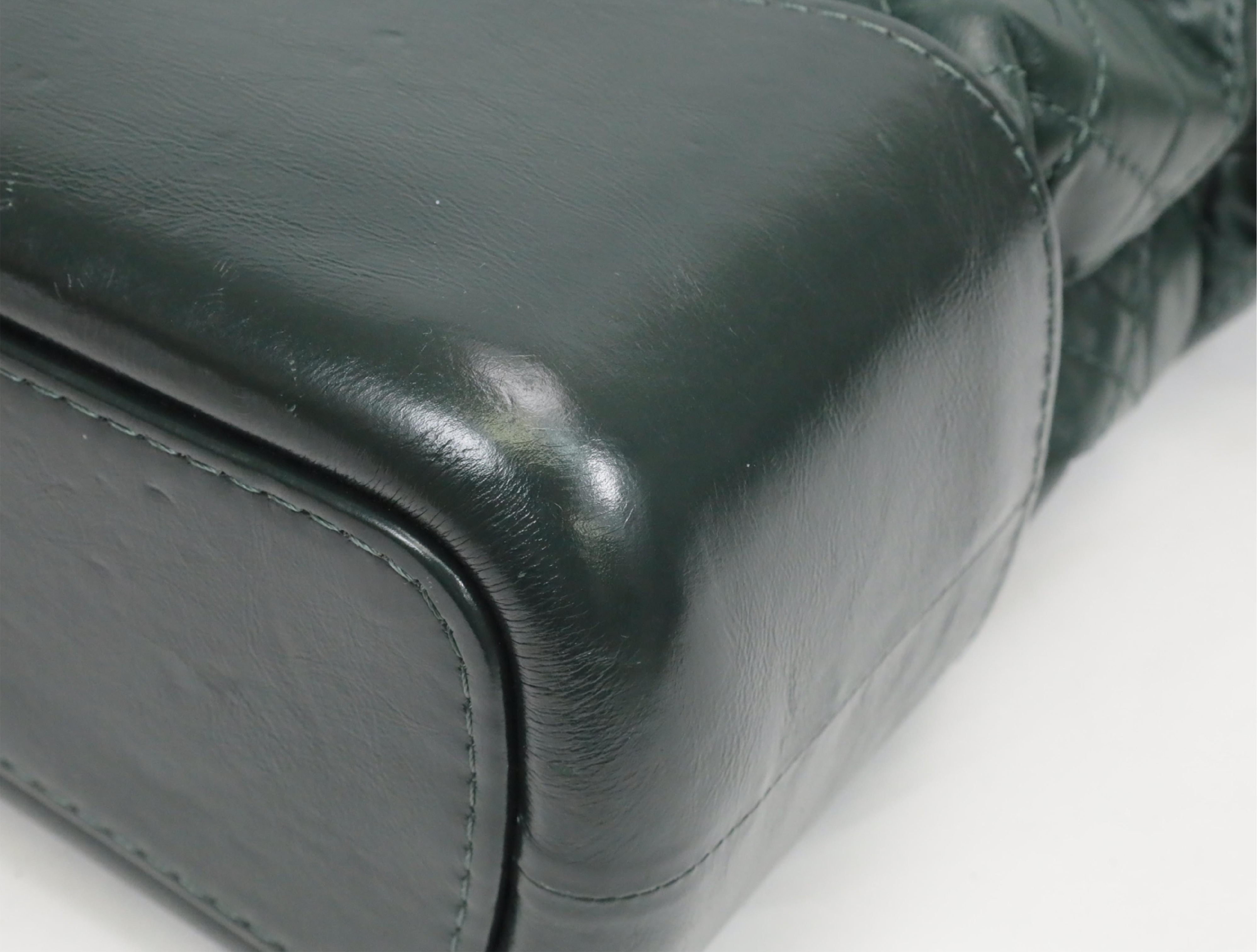 Gabrielle de Chanel Vintage Calfskin Green Shoulder Bag — view 6