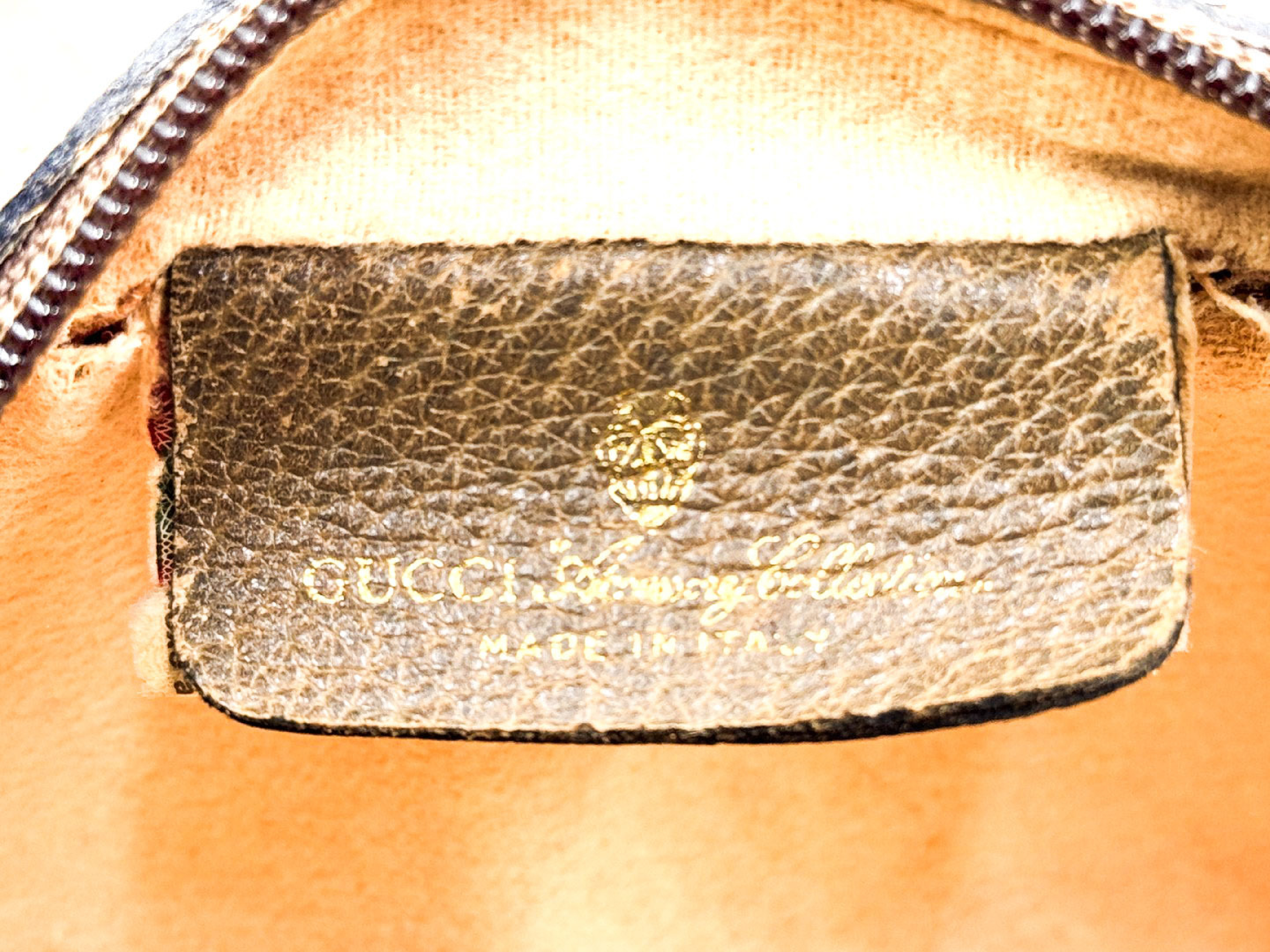 GG Supreme Sherry Line Vintage Leather Shoulder Bag with Gold Hardware — view 10