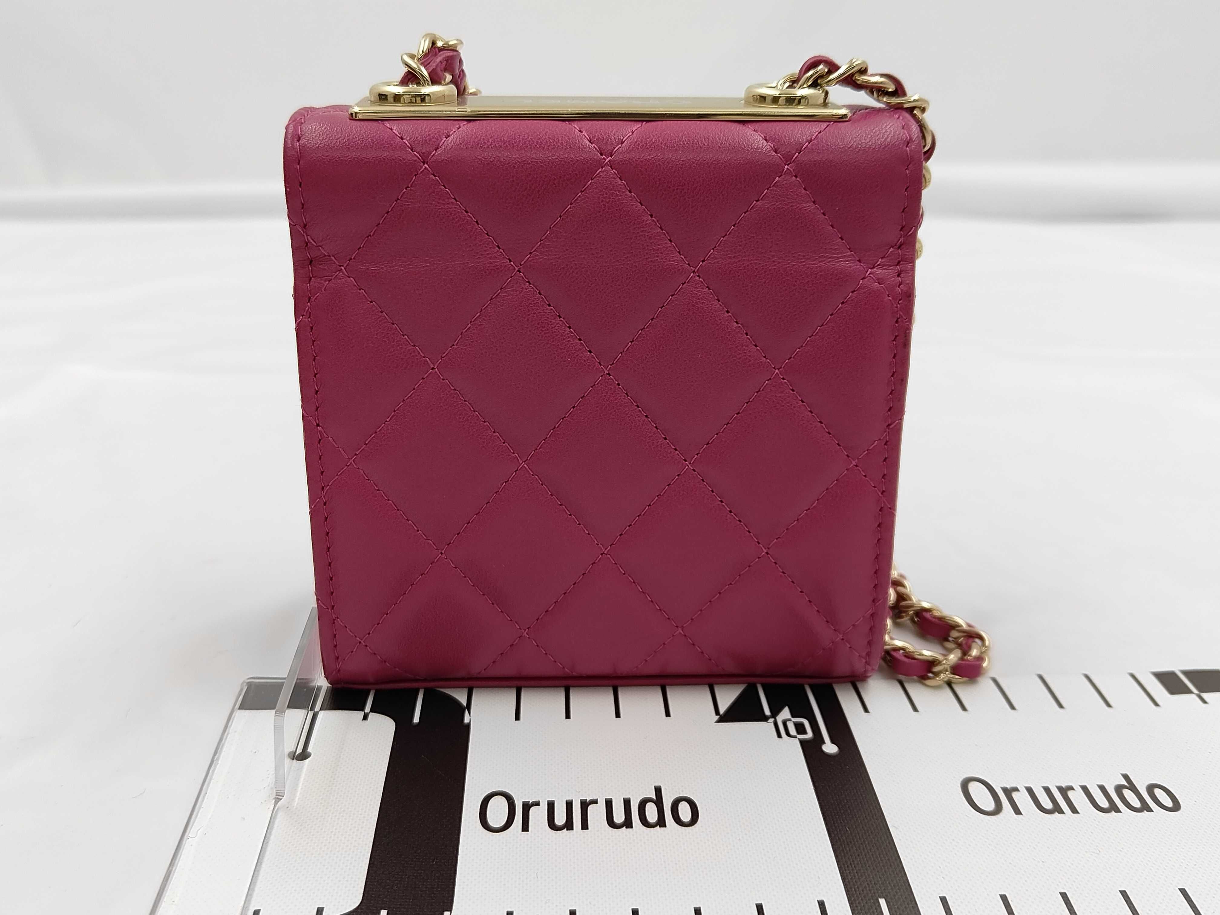 Lambskin Chain Wallet Chain Shoulder Bag Pink (Serial Number 28) — view 2