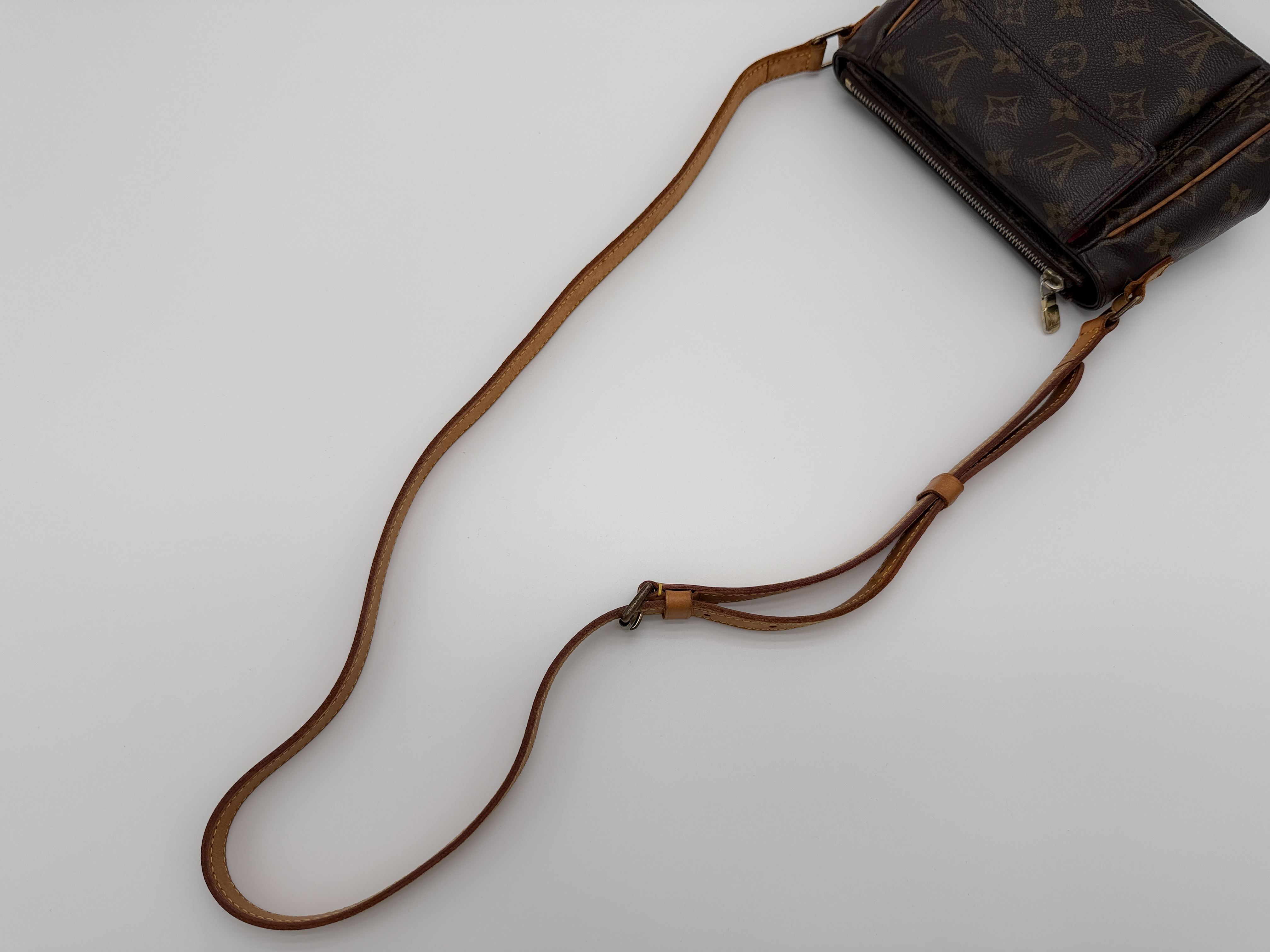 Monogram M51165 Viva Cite PM CA0035 Shoulder Bag — view 3