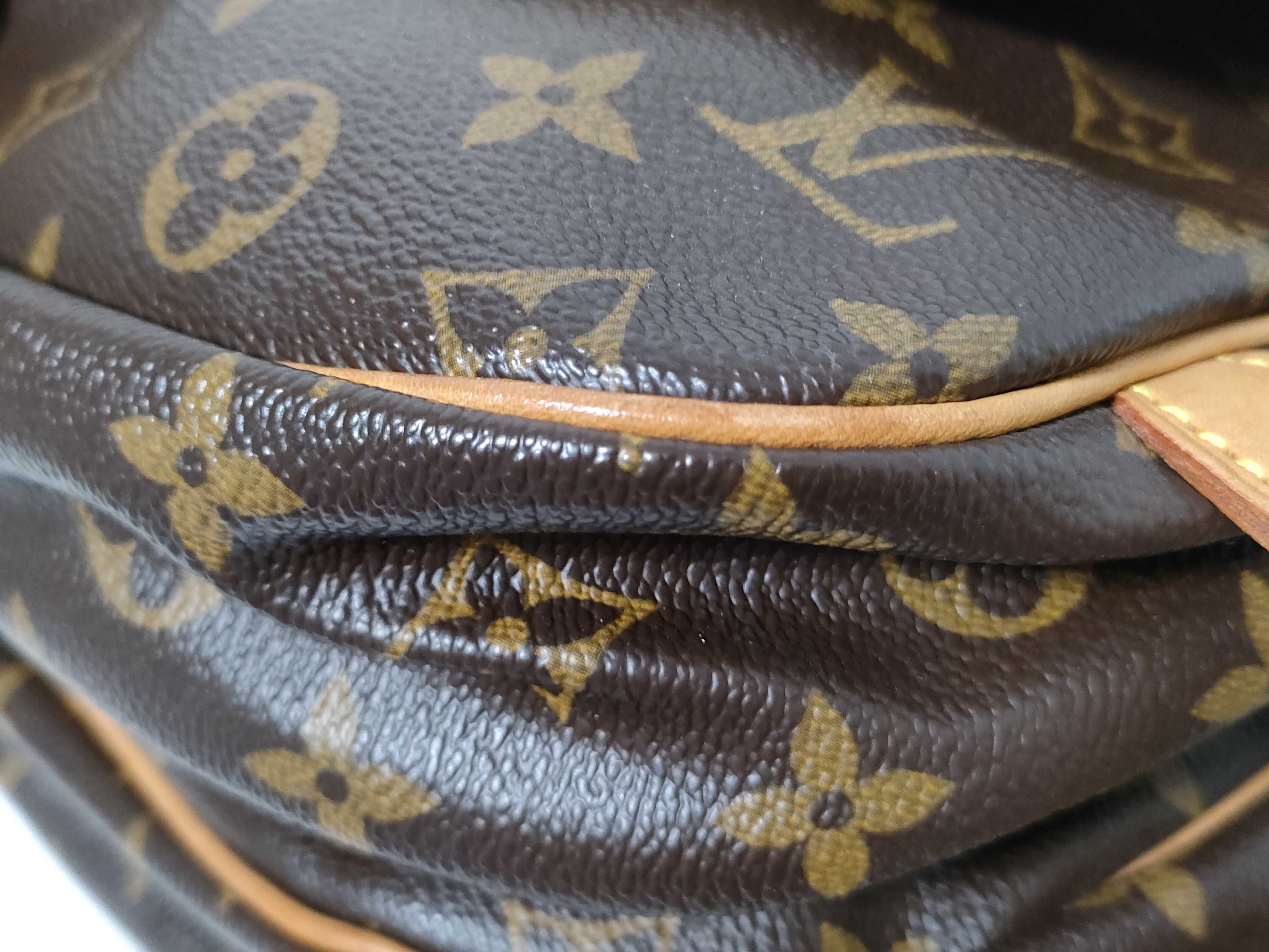 Monogram LV Saumur 30 Shoulder Bag — view 6