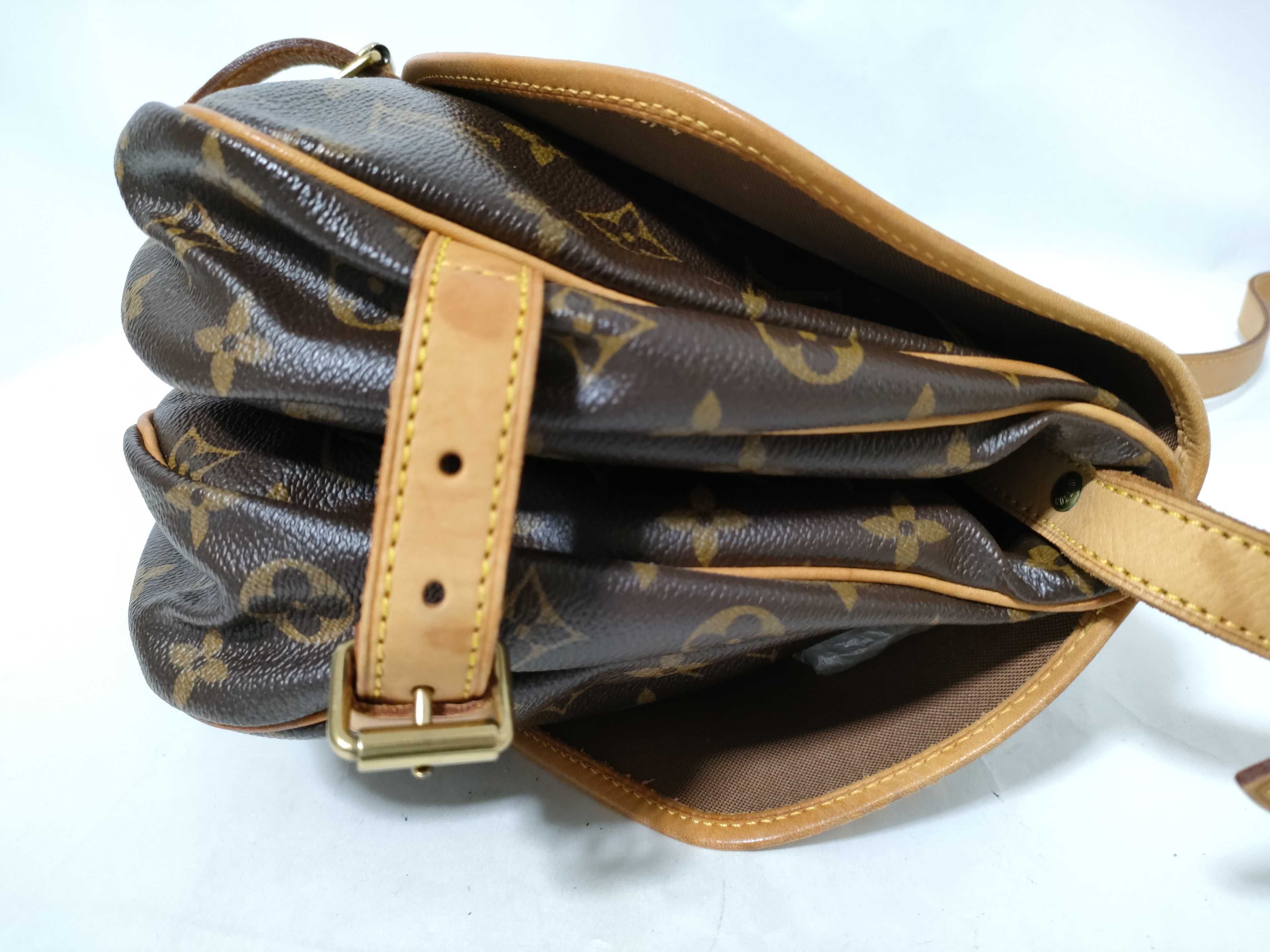 Monogram LV Saumur 30 Shoulder Bag — view 8
