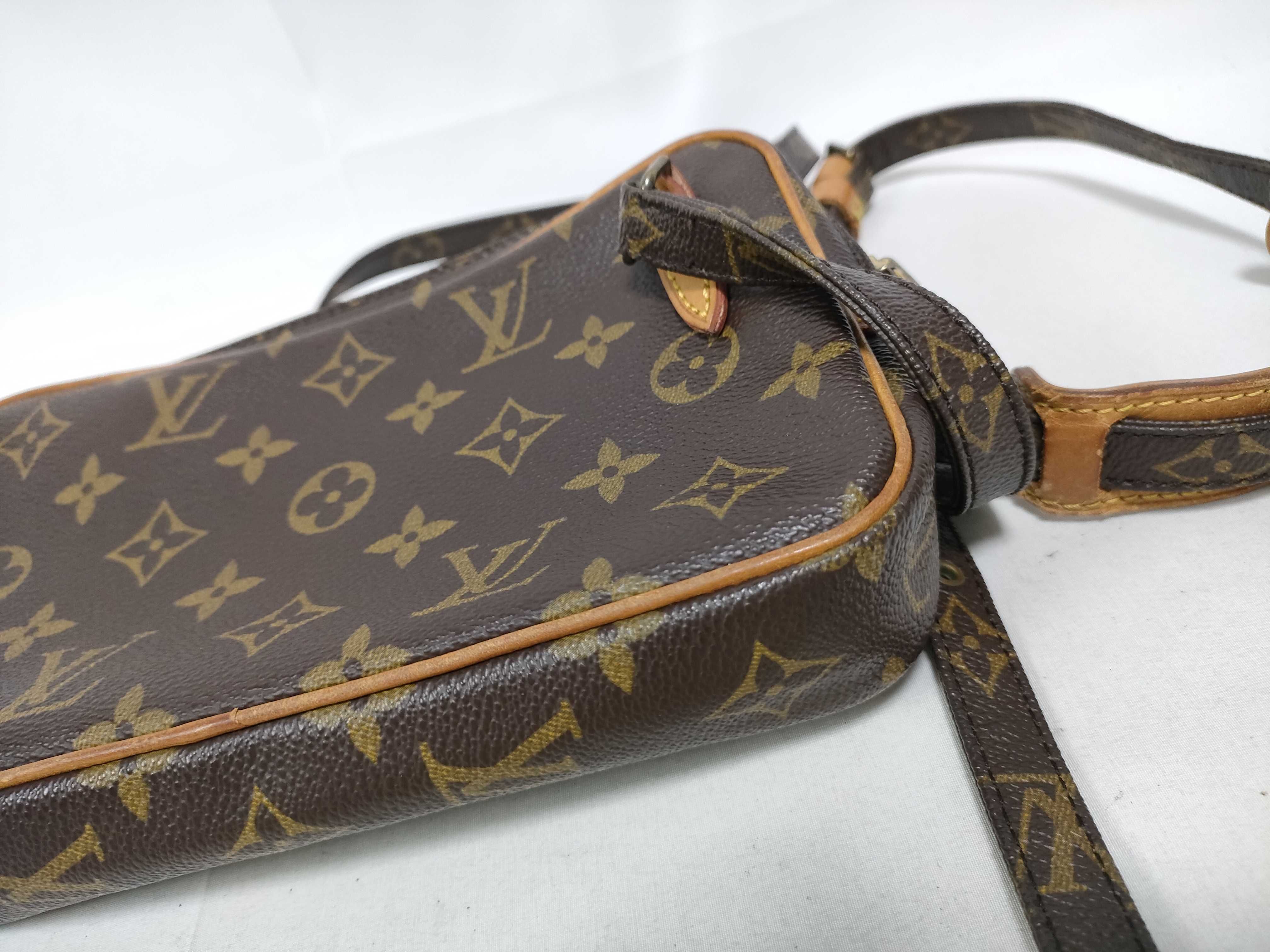 Monogram Louis Vuitton Monogram Marly Bandoulière 882TH Shoulder Bag — view 4