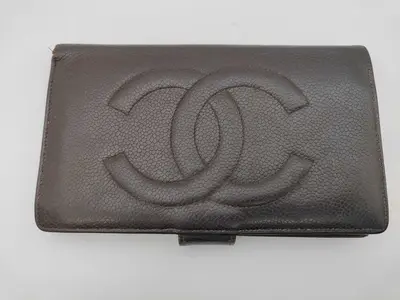 Long Wallet, Caviar Leather, Coco Mark, with Seal, Serial Number 5, Clasp Closure