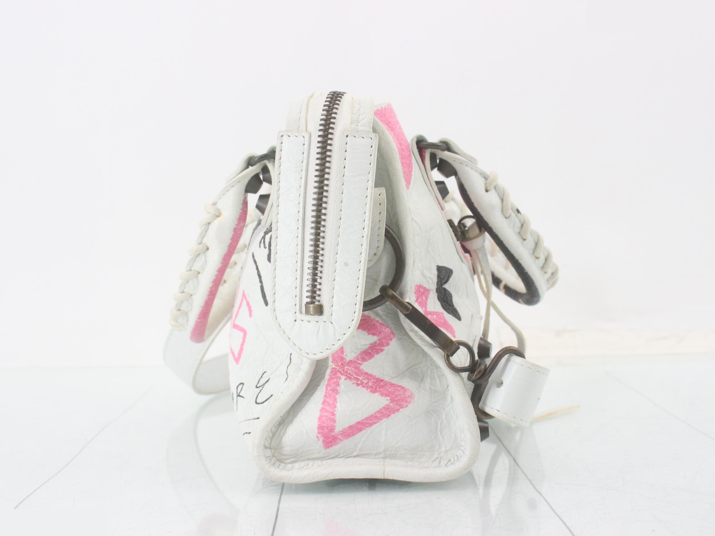 300295 Graffiti City Small White — view 4