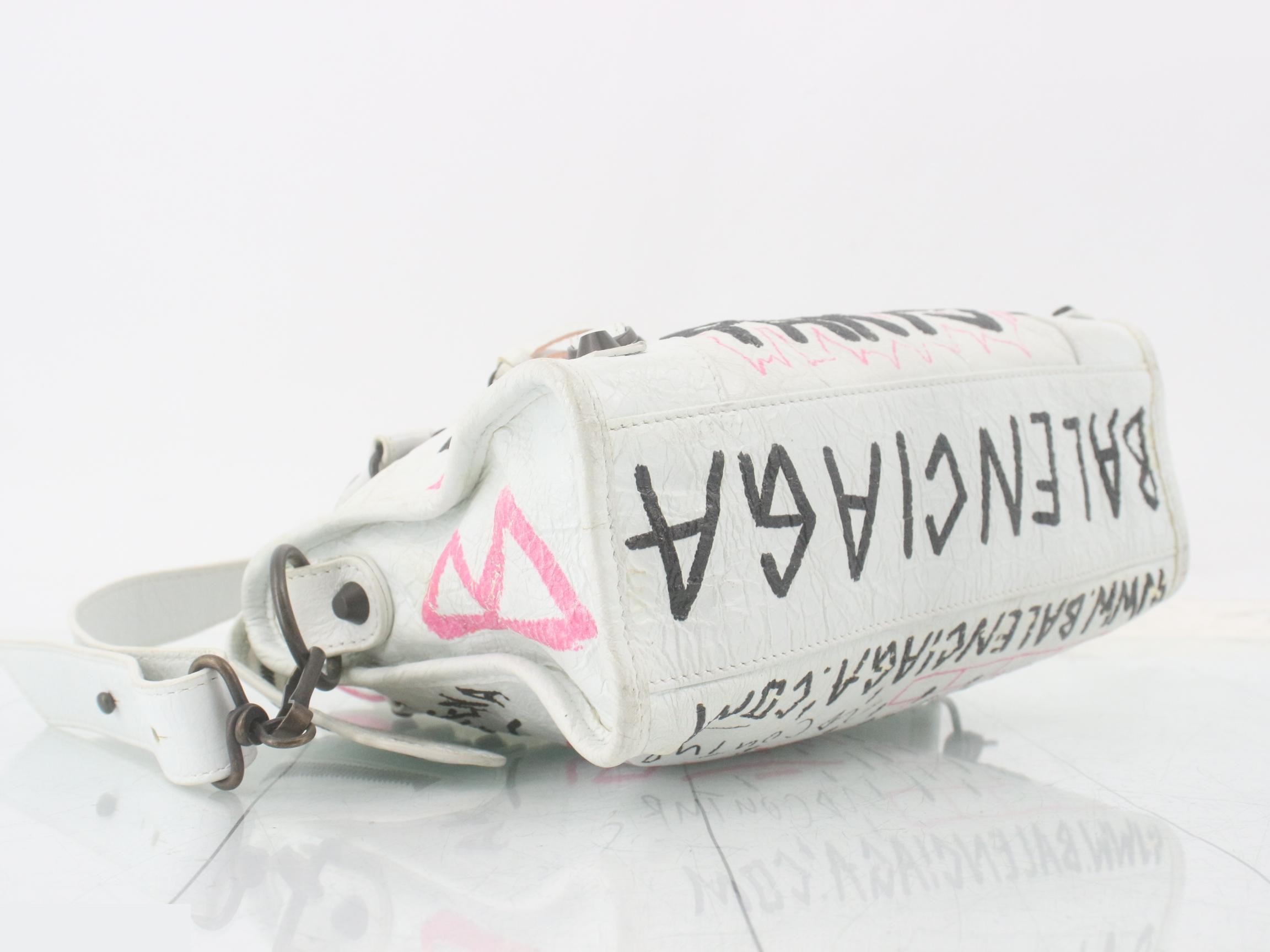 300295 Graffiti City Small White — view 5